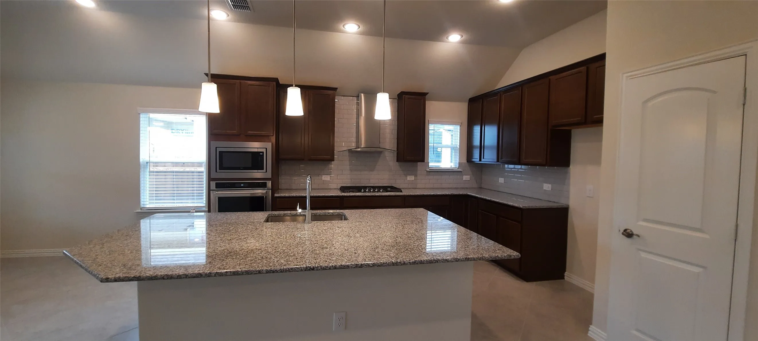 Single Family Residence For Rent in Denton County , 11516 MEADOW GALE CT, Haslet, Texas 76052, 3 Bedroom, 2 Bathroom, 2 Garage spaces, 2,221 Sqft, built in 2021, mls#21404323, Real Estate Agent in Haslet, Homes For Rent in Denton county, Homes For Rent in Haslet, Realtor in Haslet Texas, Real Estate Brokerage Independent Realty Texas, Luminita Cordes Realtor