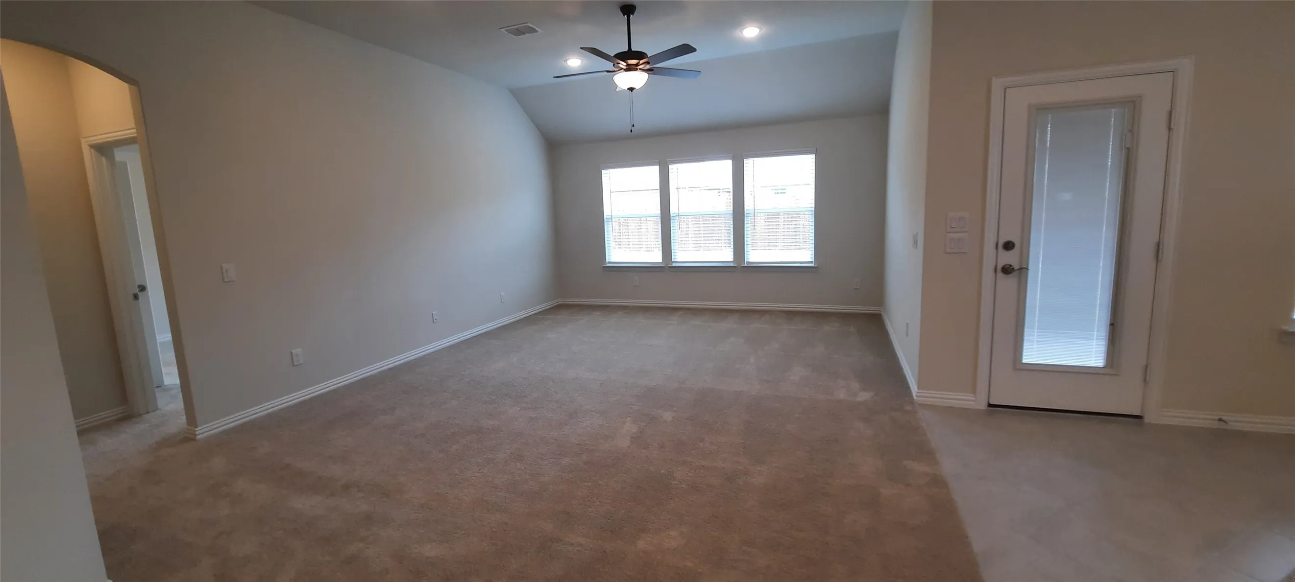 Single Family Residence For Rent in Denton County , 11516 MEADOW GALE CT, Haslet, Texas 76052, 3 Bedroom, 2 Bathroom, 2 Garage spaces, 2,221 Sqft, built in 2021, mls#21404323, Real Estate Agent in Haslet, Homes For Rent in Denton county, Homes For Rent in Haslet, Realtor in Haslet Texas, Real Estate Brokerage Independent Realty Texas, Luminita Cordes Realtor