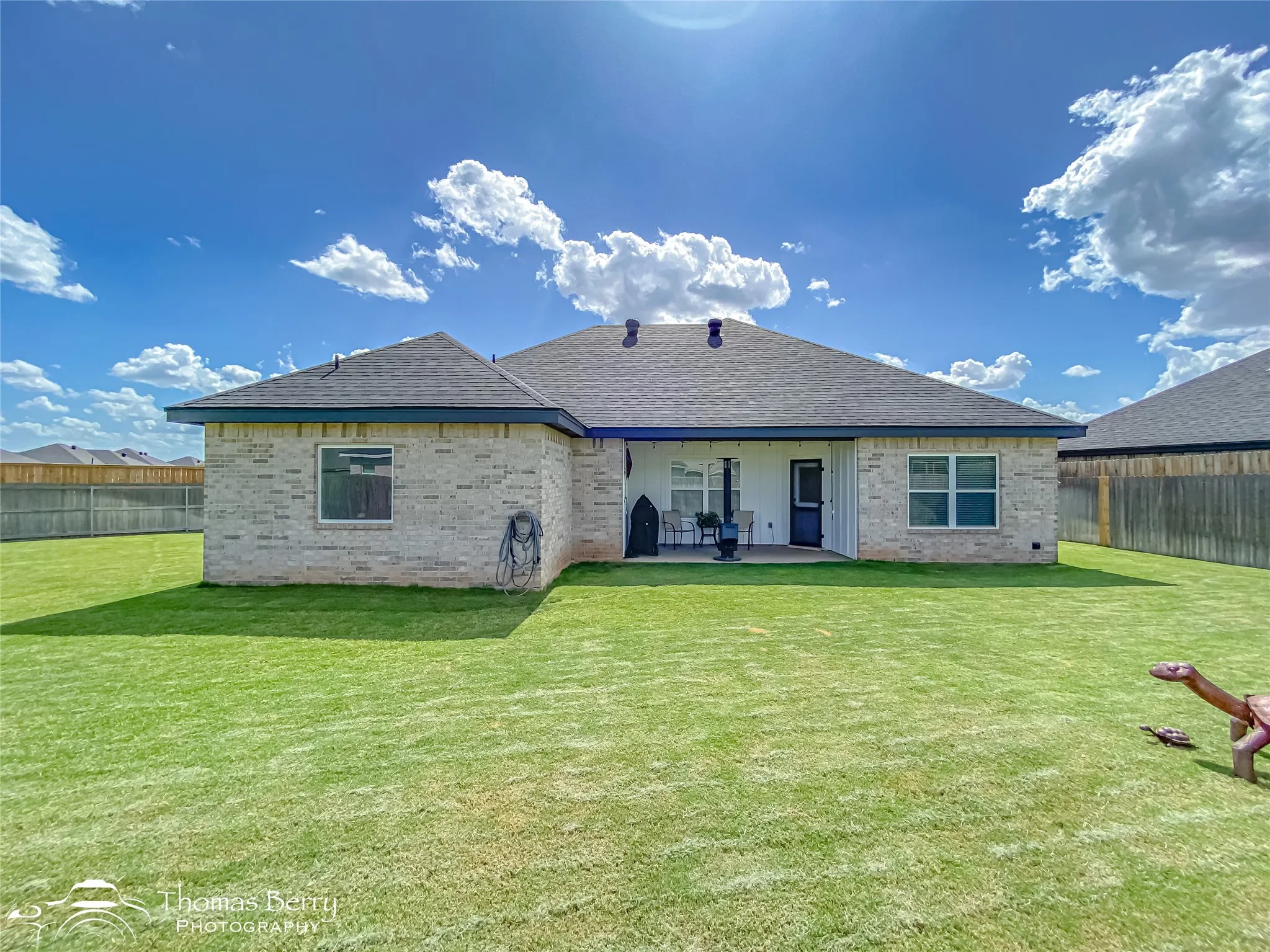 Single Family Residence For Sale in Taylor County , 225 Moon Beam Path, Abilene, Texas 79602, 3 Bedroom, 2 Bathroom, 2 Garage spaces, 1,608 Sqft, built in 2022, mls#21404311, Real Estate Agent in Abilene, Homes For Sale in Taylor county, Homes For Sale in Abilene, Realtor in Abilene Texas, Real Estate Brokerage Independent Realty Texas, Luminita Cordes Realtor