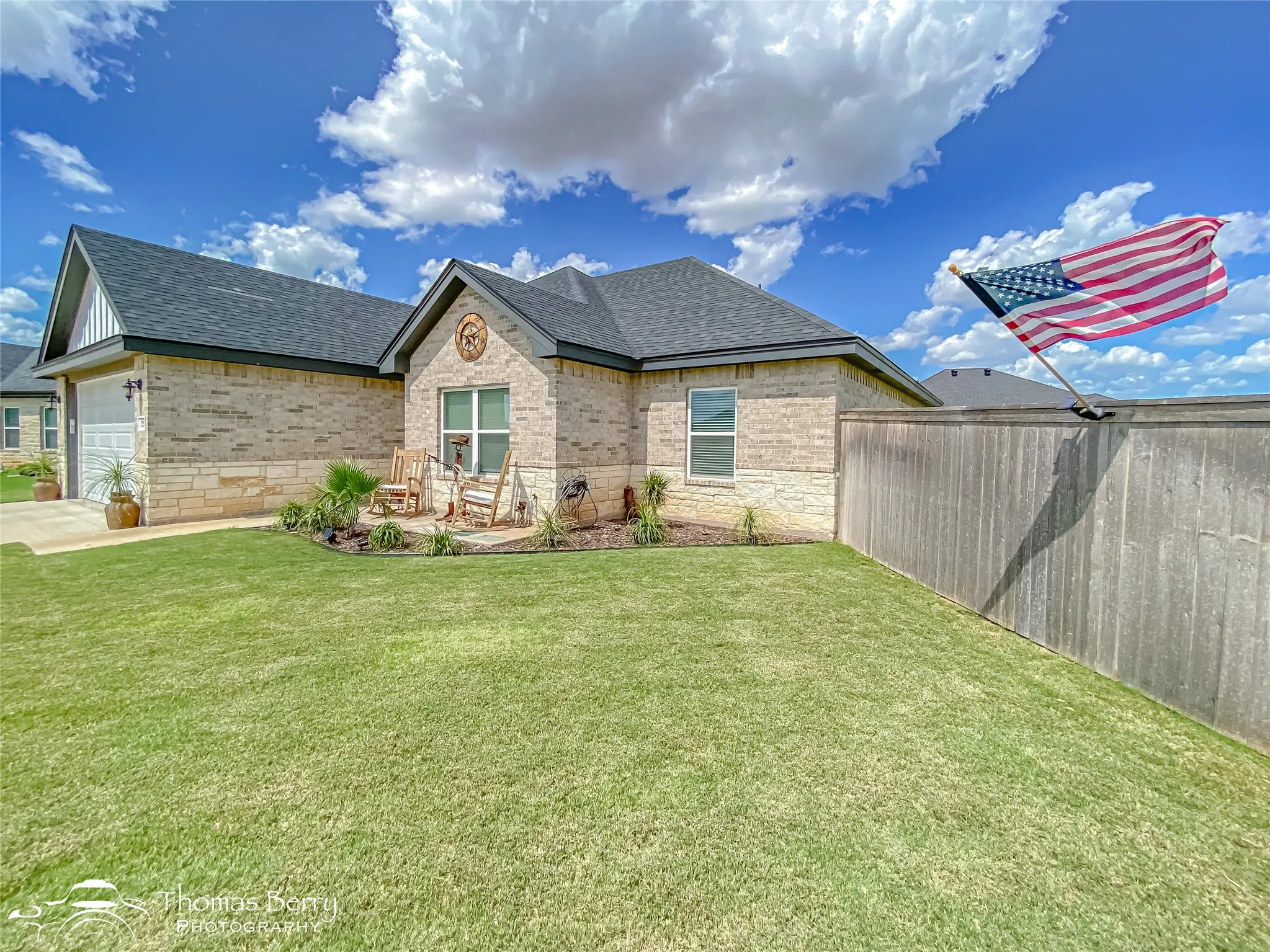Single Family Residence For Sale in Taylor County , 225 Moon Beam Path, Abilene, Texas 79602, 3 Bedroom, 2 Bathroom, 2 Garage spaces, 1,608 Sqft, built in 2022, mls#21404311, Real Estate Agent in Abilene, Homes For Sale in Taylor county, Homes For Sale in Abilene, Realtor in Abilene Texas, Real Estate Brokerage Independent Realty Texas, Luminita Cordes Realtor