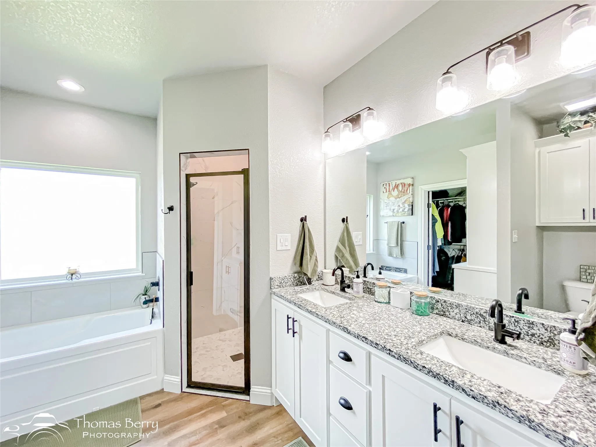 Single Family Residence For Sale in Taylor County , 225 Moon Beam Path, Abilene, Texas 79602, 3 Bedroom, 2 Bathroom, 2 Garage spaces, 1,608 Sqft, built in 2022, mls#21404311, Real Estate Agent in Abilene, Homes For Sale in Taylor county, Homes For Sale in Abilene, Realtor in Abilene Texas, Real Estate Brokerage Independent Realty Texas, Luminita Cordes Realtor