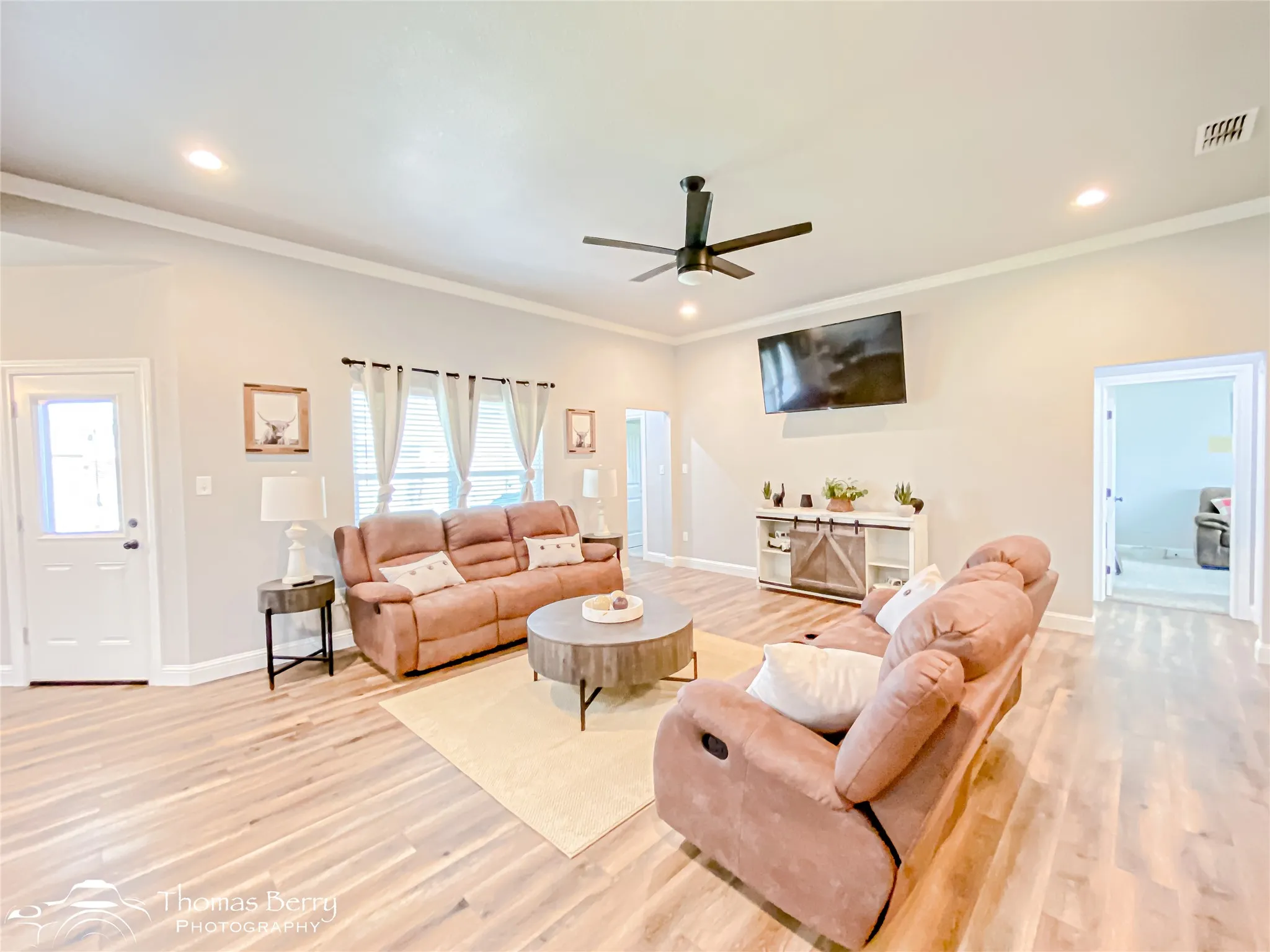 Single Family Residence For Sale in Taylor County , 225 Moon Beam Path, Abilene, Texas 79602, 3 Bedroom, 2 Bathroom, 2 Garage spaces, 1,608 Sqft, built in 2022, mls#21404311, Real Estate Agent in Abilene, Homes For Sale in Taylor county, Homes For Sale in Abilene, Realtor in Abilene Texas, Real Estate Brokerage Independent Realty Texas, Luminita Cordes Realtor