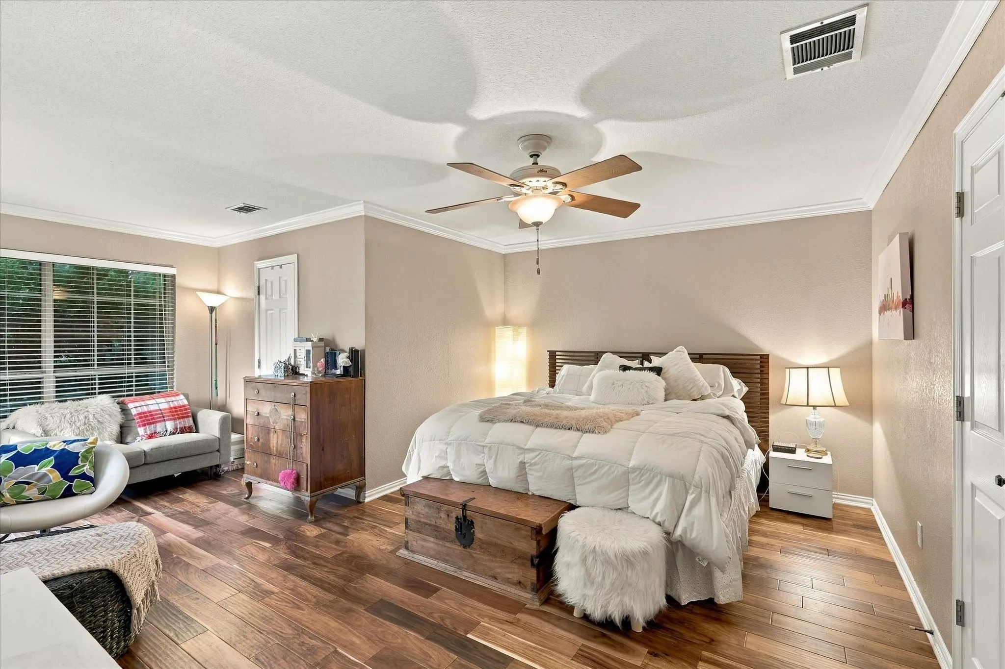 Single Family Residence For Sale in Ellis County , 1635 Alexis Street, Midlothian, Texas 76065, 3 Bedroom, 2 Bathroom, 2 Garage spaces, 1,542 Sqft, built in 1997, mls#21404334, Real Estate Agent in Midlothian, Homes For Sale in Ellis county, Homes For Sale in Midlothian, Realtor in Midlothian Texas, Real Estate Brokerage Independent Realty Texas, Luminita Cordes Realtor