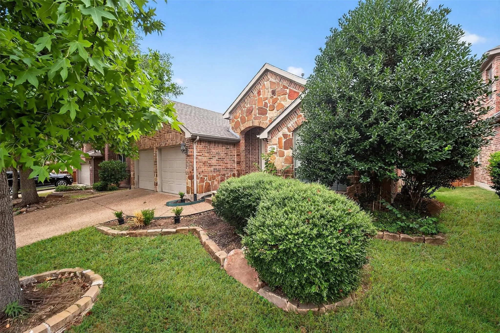 Single Family Residence For Rent in Collin County , 2408 Barranca Way, Mc Kinney, Texas 75069, 4 Bedroom, 3 Bathroom, 2 Garage spaces, 2,586 Sqft, built in 2006, mls#21402841, Real Estate Agent in Mc Kinney, Homes For Rent in Collin county, Homes For Rent in Mc Kinney, Realtor in Mc Kinney Texas, Real Estate Brokerage Independent Realty Texas, Luminita Cordes Realtor