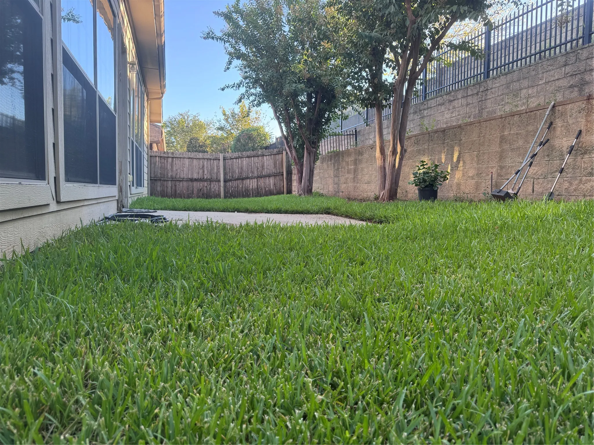 Single Family Residence For Rent in Collin County , 2408 Barranca Way, Mc Kinney, Texas 75069, 4 Bedroom, 3 Bathroom, 2 Garage spaces, 2,586 Sqft, built in 2006, mls#21402841, Real Estate Agent in Mc Kinney, Homes For Rent in Collin county, Homes For Rent in Mc Kinney, Realtor in Mc Kinney Texas, Real Estate Brokerage Independent Realty Texas, Luminita Cordes Realtor