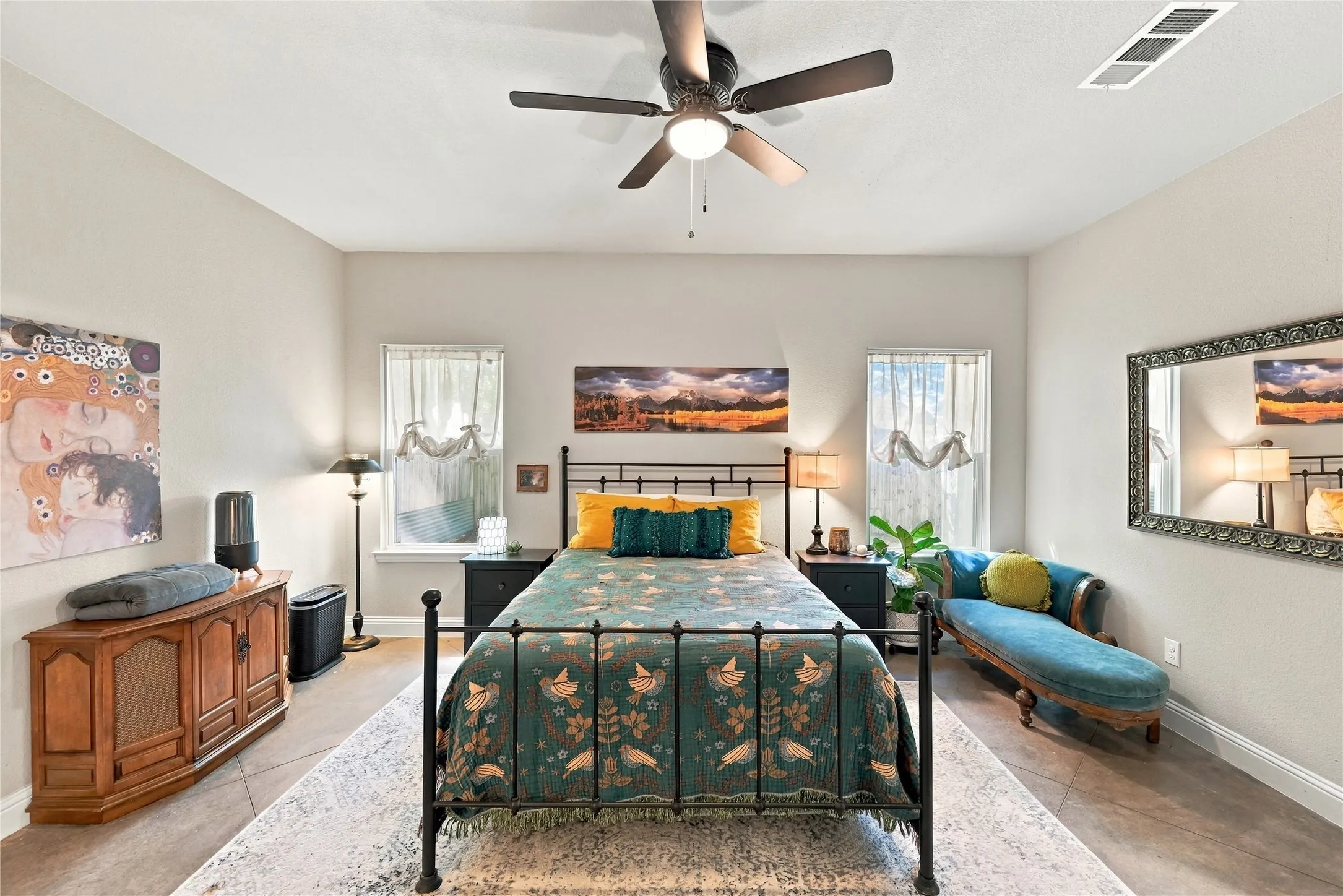 Single Family Residence For Sale in Ellis County , 218 Rousseau Street, Waxahachie, Texas 75165, 3 Bedroom, 2 Bathroom, 2 Garage spaces, 1,603 Sqft, built in 2020, mls#21404220, Real Estate Agent in Waxahachie, Homes For Sale in Ellis county, Homes For Sale in Waxahachie, Realtor in Waxahachie Texas, Real Estate Brokerage Independent Realty Texas, Luminita Cordes Realtor