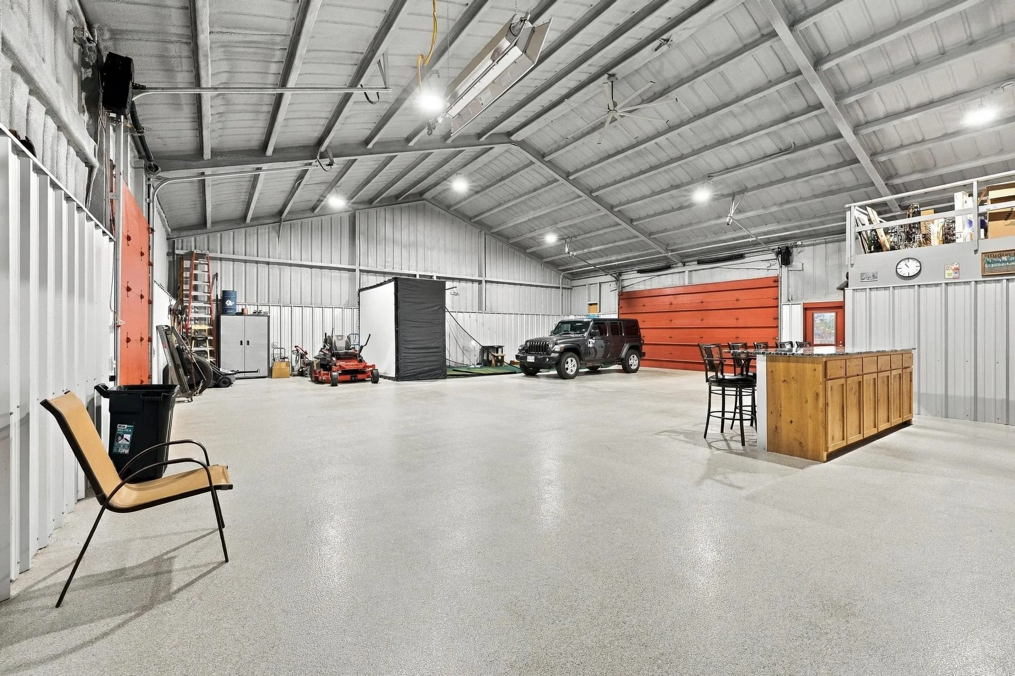 Single Family Residence For Sale in Grayson County , 1126 Heritage Road, Gordonville, Texas 76245, 2 Bedroom, 3 Bathroom, 6 Garage spaces, 2,075 Sqft, built in 2020, mls#21404219, Real Estate Agent in Gordonville, Homes For Sale in Grayson county, Homes For Sale in Gordonville, Realtor in Gordonville Texas, Real Estate Brokerage Independent Realty Texas, Luminita Cordes Realtor
