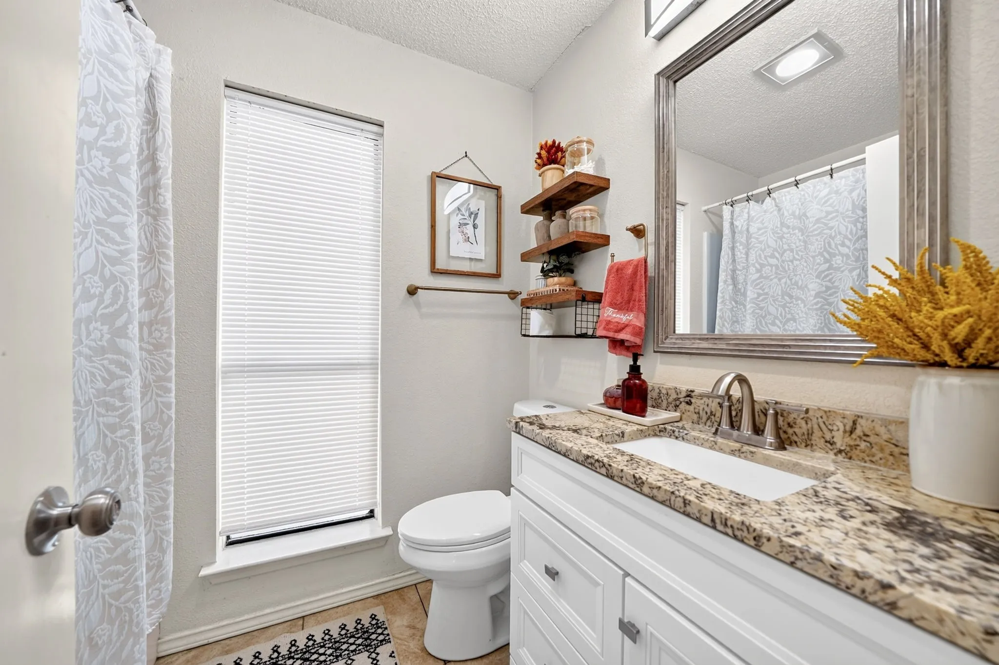 Single Family Residence For Rent in Dallas County , 2601 Kimberly Drive, Garland, Texas 75040, 4 Bedroom, 2 Bathroom, 2 Garage spaces, 1,781 Sqft, built in 1985, mls#21400233, Real Estate Agent in Garland, Homes For Rent in Dallas county, Homes For Rent in Garland, Realtor in Garland Texas, Real Estate Brokerage Independent Realty Texas, Luminita Cordes Realtor