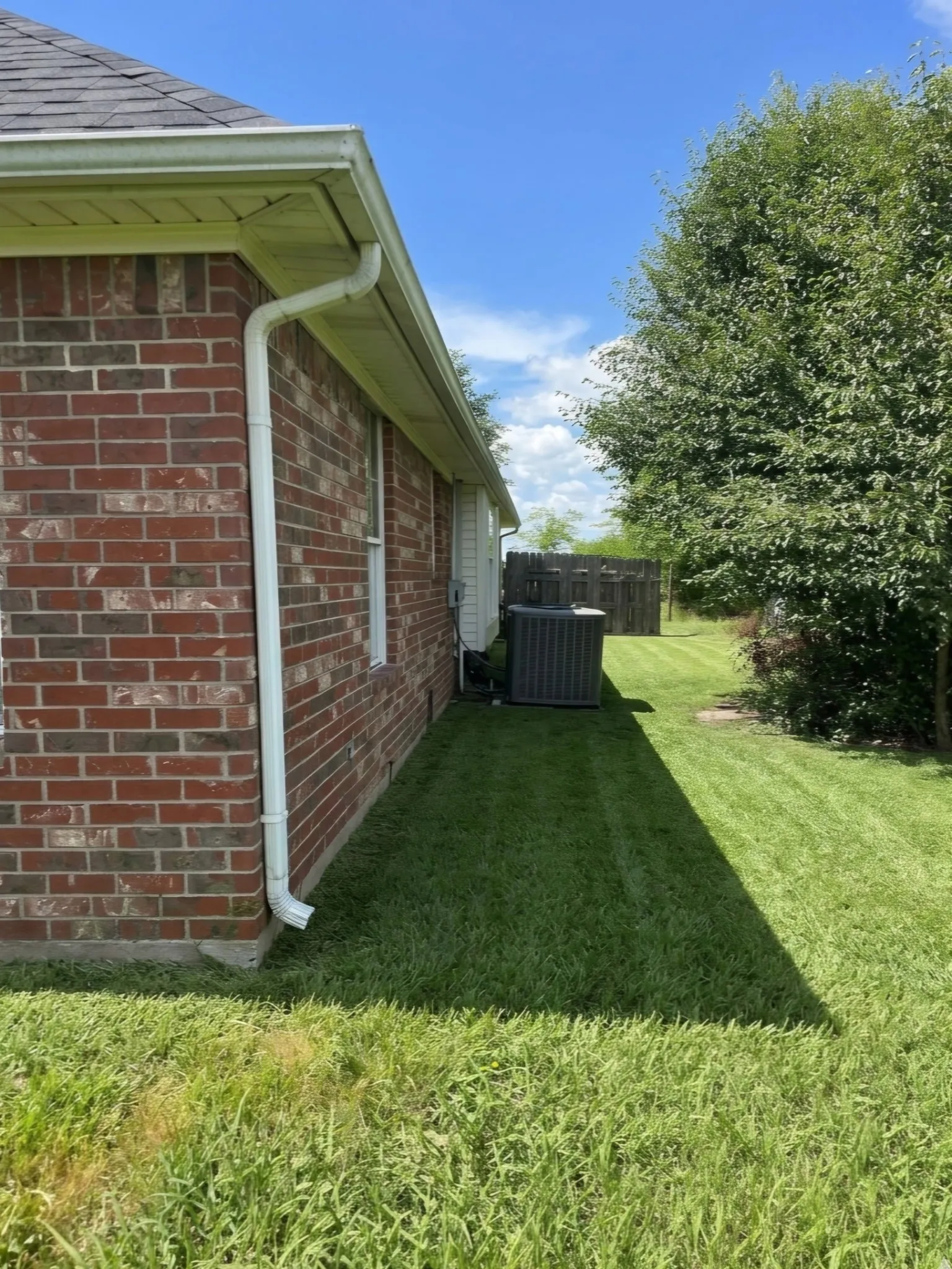 Single Family Residence For Sale in Hopkins County , 17398 W Farm Road 1567 W, Lone Oak, Texas 75453, 3 Bedroom, 2 Bathroom, Garage spaces, 1,863 Sqft, built in 1994, mls#21403321, Real Estate Agent in Lone Oak, Homes For Sale in Hopkins county, Homes For Sale in Lone Oak, Realtor in Lone Oak Texas, Real Estate Brokerage Independent Realty Texas, Luminita Cordes Realtor