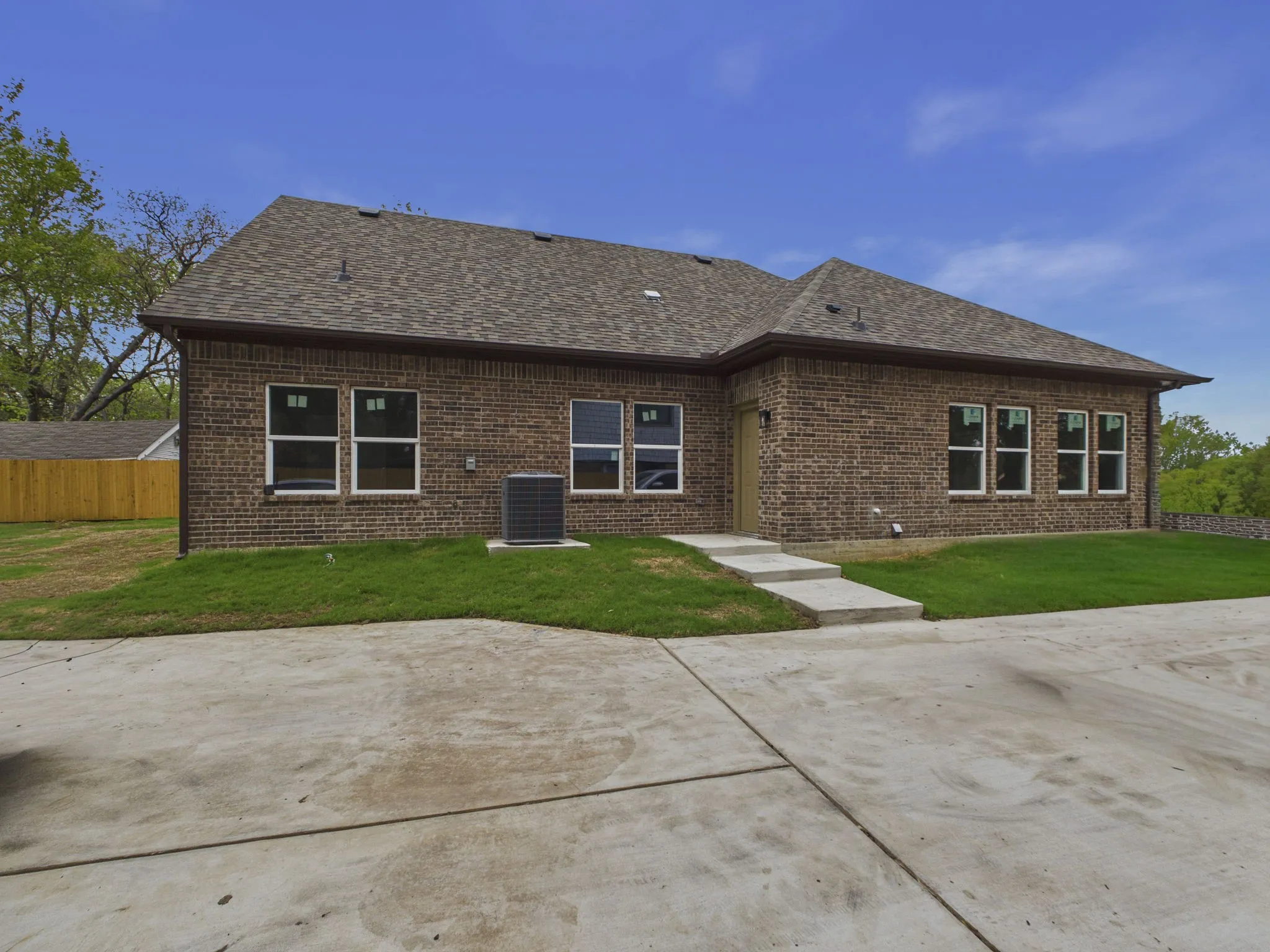 Single Family Residence For Sale in Tarrant County , 948 Marion Avenue, Fort Worth, Texas 76104, 4 Bedroom, 2 Bathroom, 2 Garage spaces, 1,861 Sqft, built in 2026, mls#21404358, Real Estate Agent in Fort Worth, Homes For Sale in Tarrant county, Homes For Sale in Fort Worth, Realtor in Fort Worth Texas, Real Estate Brokerage Independent Realty Texas, Luminita Cordes Realtor
