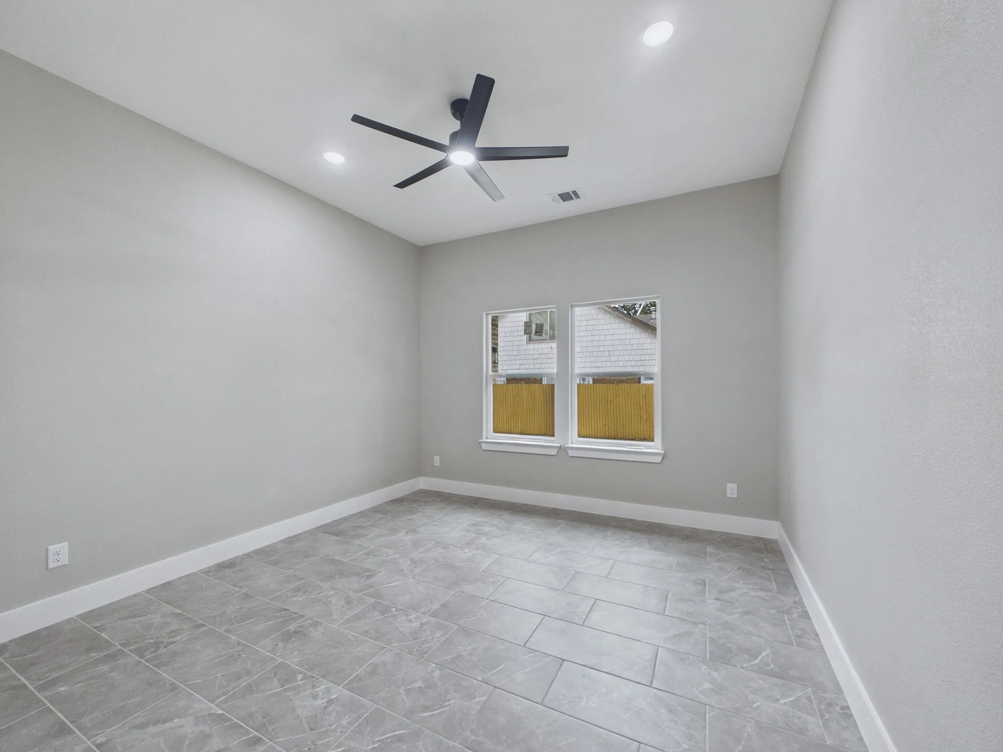 Single Family Residence For Sale in Tarrant County , 948 Marion Avenue, Fort Worth, Texas 76104, 4 Bedroom, 2 Bathroom, 2 Garage spaces, 1,861 Sqft, built in 2026, mls#21404358, Real Estate Agent in Fort Worth, Homes For Sale in Tarrant county, Homes For Sale in Fort Worth, Realtor in Fort Worth Texas, Real Estate Brokerage Independent Realty Texas, Luminita Cordes Realtor