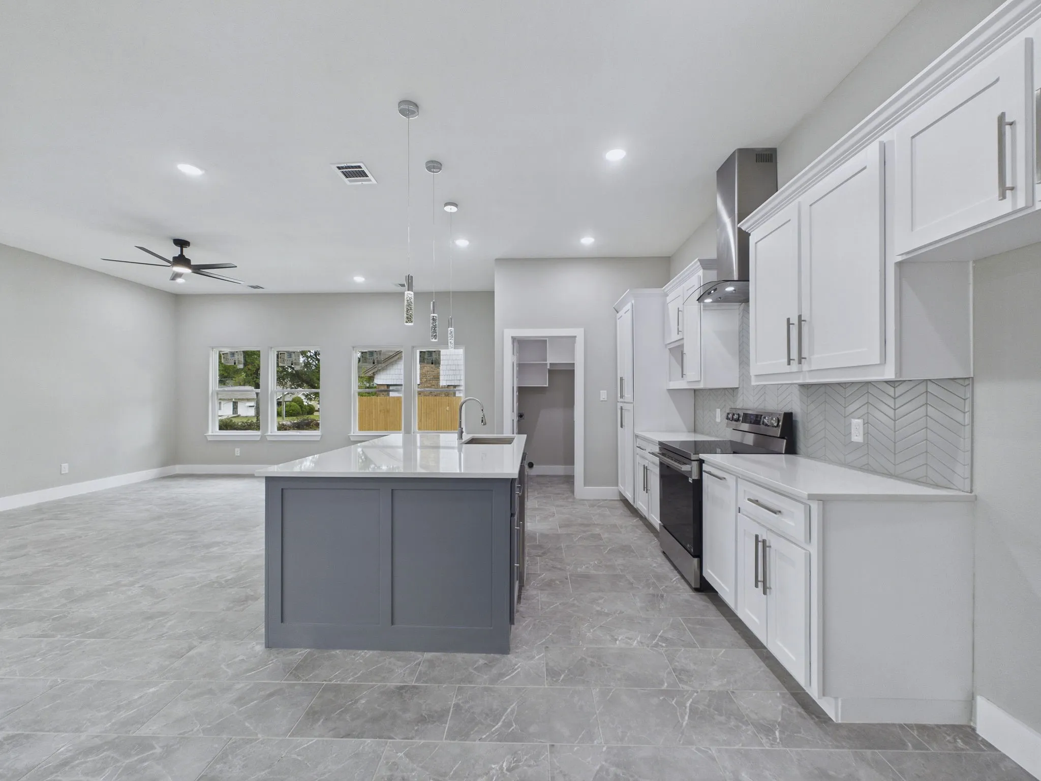 Single Family Residence For Sale in Tarrant County , 948 Marion Avenue, Fort Worth, Texas 76104, 4 Bedroom, 2 Bathroom, 2 Garage spaces, 1,861 Sqft, built in 2026, mls#21404358, Real Estate Agent in Fort Worth, Homes For Sale in Tarrant county, Homes For Sale in Fort Worth, Realtor in Fort Worth Texas, Real Estate Brokerage Independent Realty Texas, Luminita Cordes Realtor