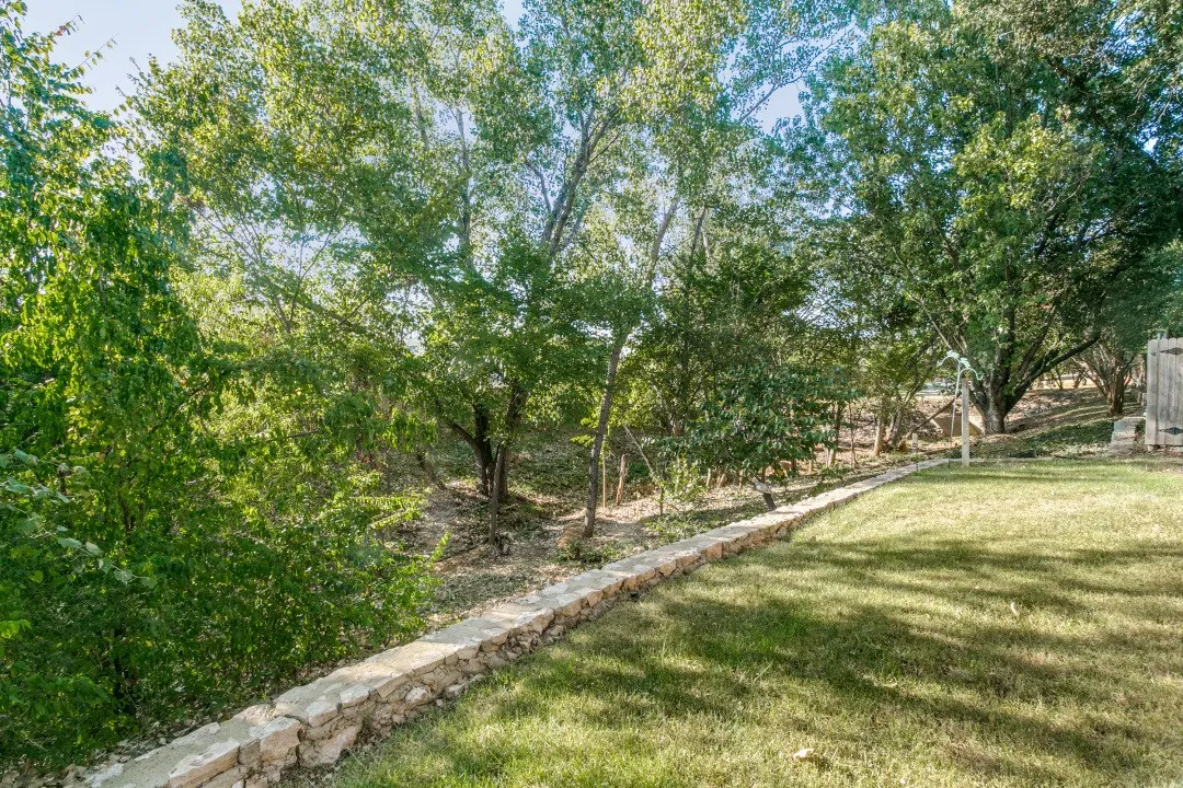 Single Family Residence For Sale in Tarrant County , 3667 Smoke Tree Trail, Fort Worth, Texas 76040, 5 Bedroom, 3 Bathroom, 2 Garage spaces, 2,643 Sqft, built in 1999, mls#21402750, Real Estate Agent in Fort Worth, Homes For Sale in Tarrant county, Homes For Sale in Fort Worth, Realtor in Fort Worth Texas, Real Estate Brokerage Independent Realty Texas, Luminita Cordes Realtor