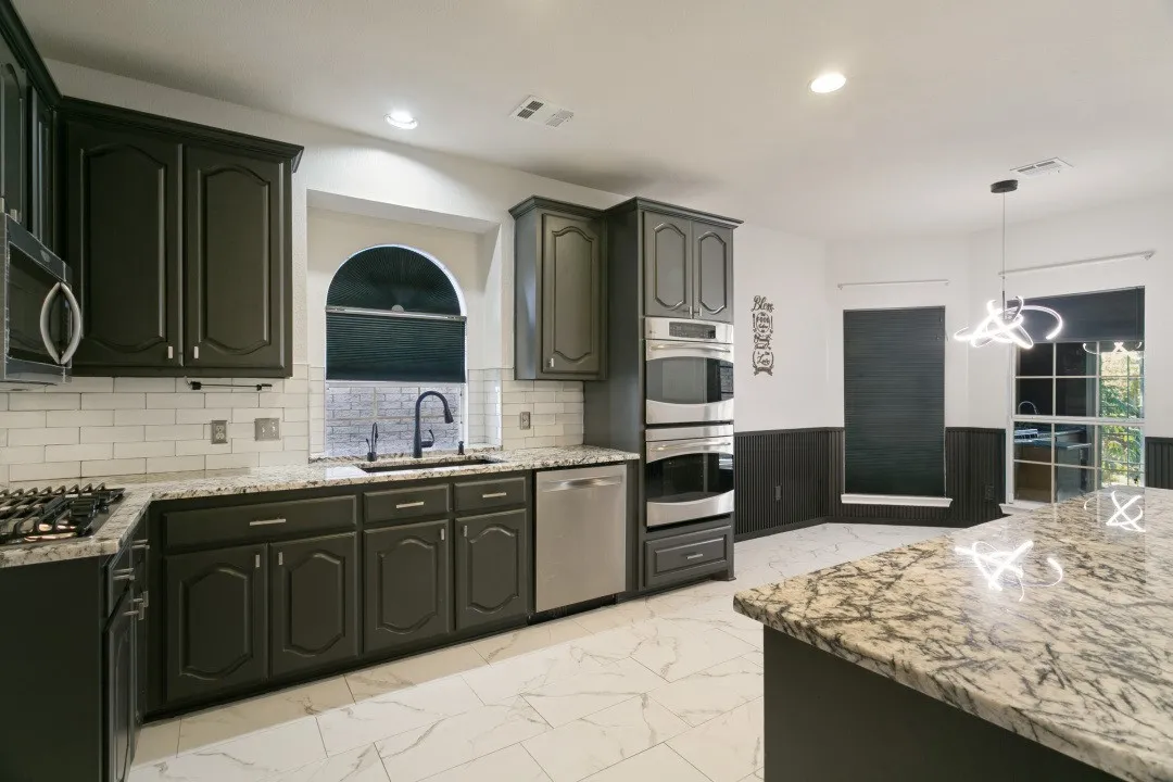 Single Family Residence For Sale in Tarrant County , 3667 Smoke Tree Trail, Fort Worth, Texas 76040, 5 Bedroom, 3 Bathroom, 2 Garage spaces, 2,643 Sqft, built in 1999, mls#21402750, Real Estate Agent in Fort Worth, Homes For Sale in Tarrant county, Homes For Sale in Fort Worth, Realtor in Fort Worth Texas, Real Estate Brokerage Independent Realty Texas, Luminita Cordes Realtor