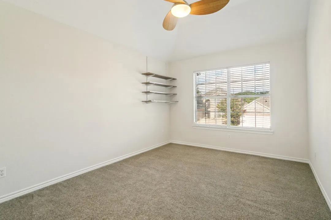 Single Family Residence For Sale in Tarrant County , 3667 Smoke Tree Trail, Fort Worth, Texas 76040, 5 Bedroom, 3 Bathroom, 2 Garage spaces, 2,643 Sqft, built in 1999, mls#21402750, Real Estate Agent in Fort Worth, Homes For Sale in Tarrant county, Homes For Sale in Fort Worth, Realtor in Fort Worth Texas, Real Estate Brokerage Independent Realty Texas, Luminita Cordes Realtor