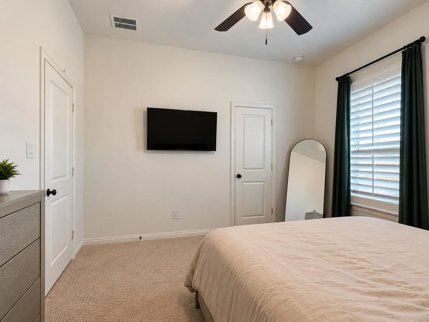 Single Family Residence For Sale in Collin County , 15511 Crape Myrtle Road, Frisco, Texas 75035, 4 Bedroom, 4 Bathroom, 2 Garage spaces, 3,259 Sqft, built in 2024, mls#21400530, Real Estate Agent in Frisco, Homes For Sale in Collin county, Homes For Sale in Frisco, Realtor in Frisco Texas, Real Estate Brokerage Independent Realty Texas, Luminita Cordes Realtor