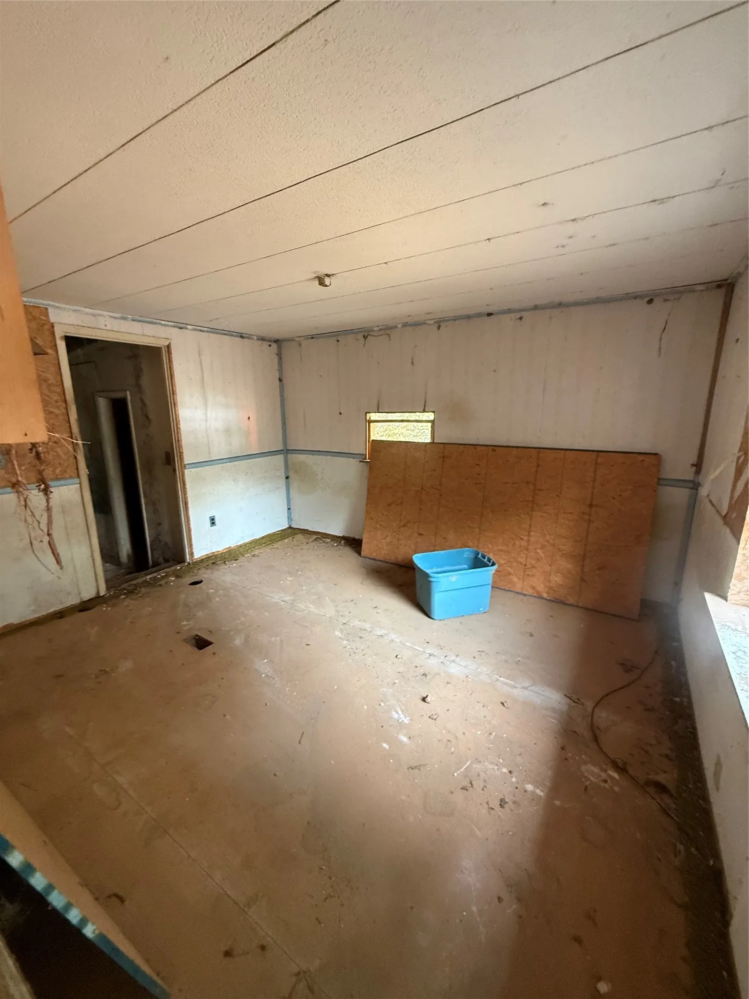Mobile Home For Sale in Wood County , 151 County Road 1421, Quitman, Texas 75783, 3 Bedroom, 2 Bathroom, Garage spaces, 1,669 Sqft, built in 0, mls#21404359, Real Estate Agent in Quitman, Homes For Sale in Wood county, Homes For Sale in Quitman, Realtor in Quitman Texas, Real Estate Brokerage Independent Realty Texas, Luminita Cordes Realtor
