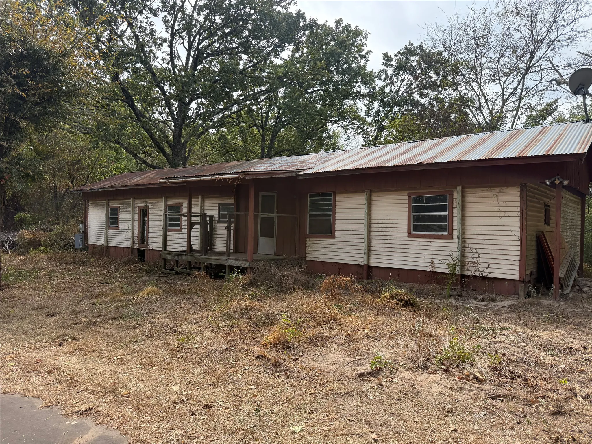 Mobile Home For Sale in Wood County , 151 County Road 1421, Quitman, Texas 75783, 3 Bedroom, 2 Bathroom, Garage spaces, 1,669 Sqft, built in 0, mls#21404359, Real Estate Agent in Quitman, Homes For Sale in Wood county, Homes For Sale in Quitman, Realtor in Quitman Texas, Real Estate Brokerage Independent Realty Texas, Luminita Cordes Realtor