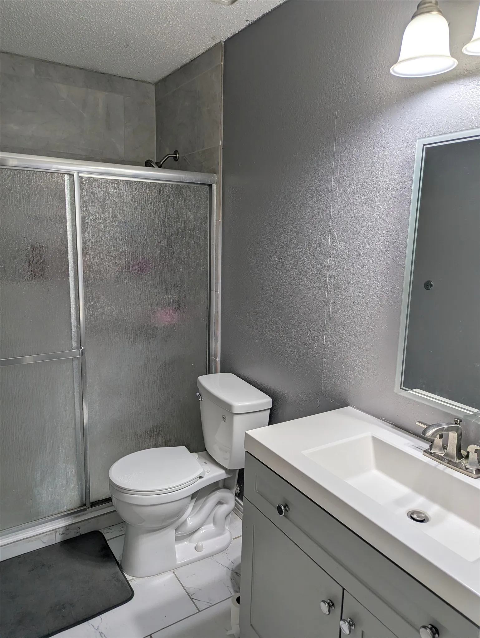Single Family Residence For Sale in Denton County , 1787 Circle Creek Drive, Lewisville, Texas 75067, 3 Bedroom, 3 Bathroom, 2 Garage spaces, 1,520 Sqft, built in 1992, mls#21404379, Real Estate Agent in Lewisville, Homes For Sale in Denton county, Homes For Sale in Lewisville, Realtor in Lewisville Texas, Real Estate Brokerage Independent Realty Texas, Luminita Cordes Realtor
