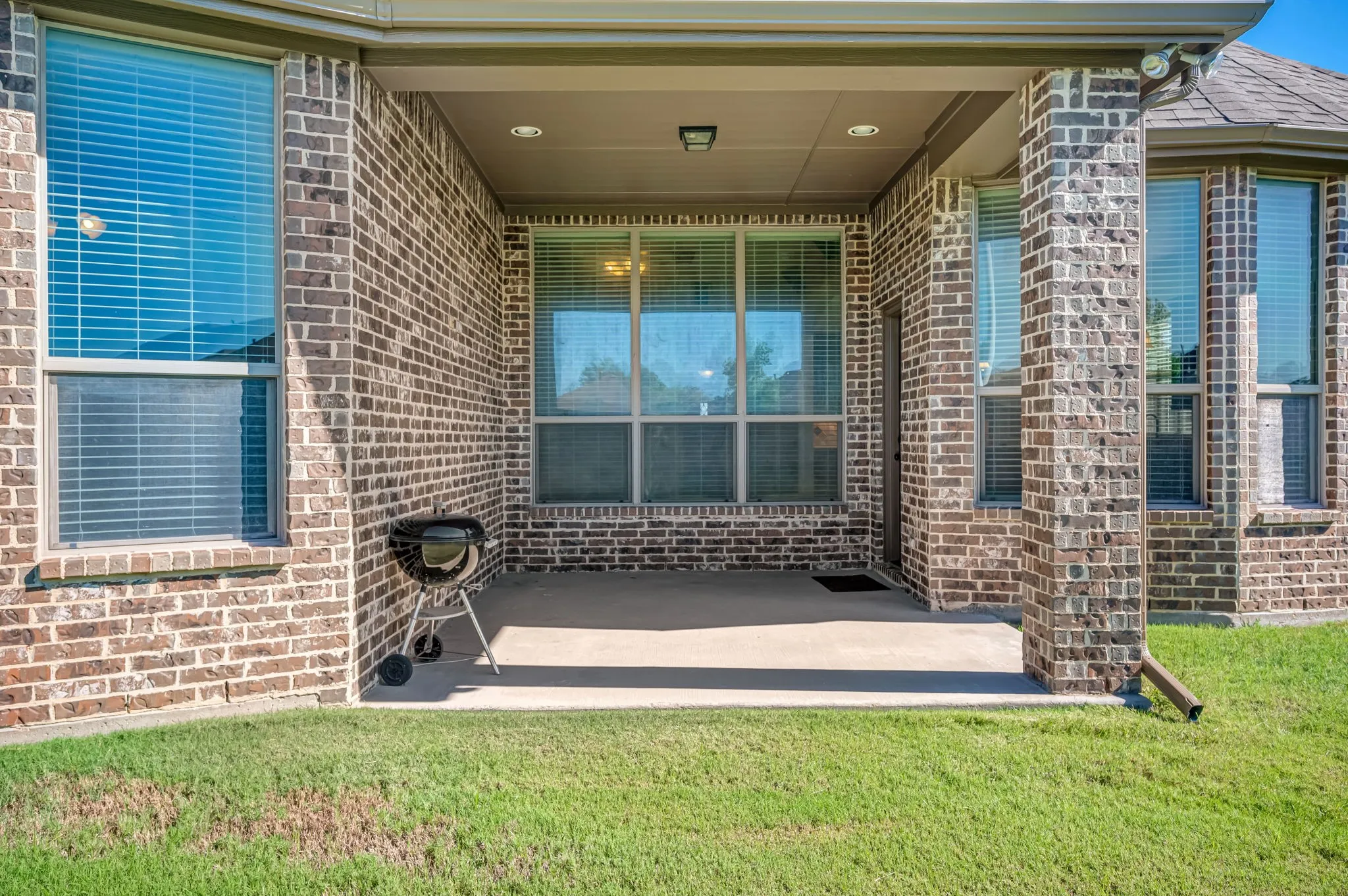 Single Family Residence For Sale in Kaufman County , 514 Madrone Trail, Forney, Texas 75126, 3 Bedroom, 2 Bathroom, 2 Garage spaces, 2,055 Sqft, built in 2012, mls#21404354, Real Estate Agent in Forney, Homes For Sale in Kaufman county, Homes For Sale in Forney, Realtor in Forney Texas, Real Estate Brokerage Independent Realty Texas, Luminita Cordes Realtor