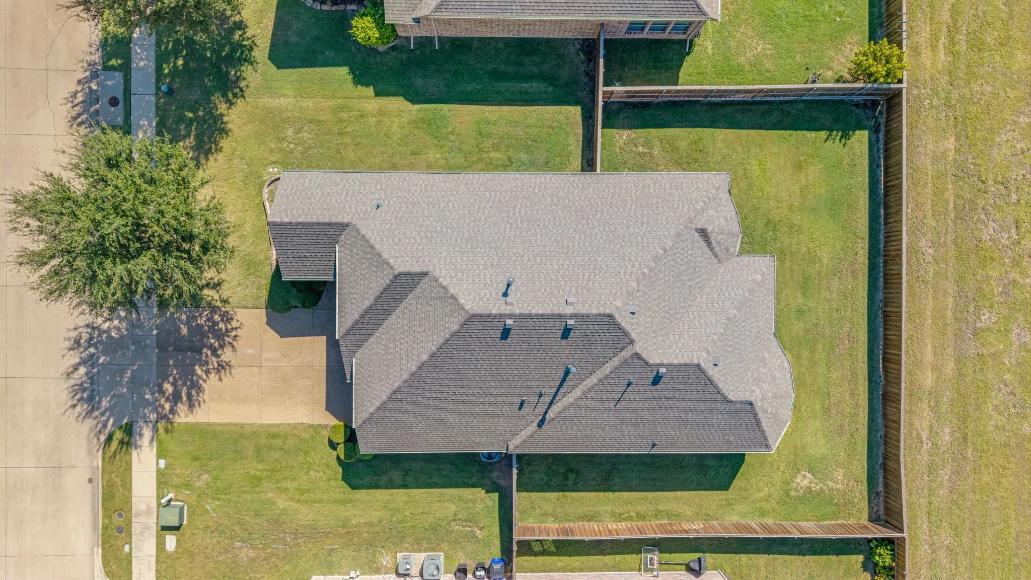 Single Family Residence For Sale in Kaufman County , 514 Madrone Trail, Forney, Texas 75126, 3 Bedroom, 2 Bathroom, 2 Garage spaces, 2,055 Sqft, built in 2012, mls#21404354, Real Estate Agent in Forney, Homes For Sale in Kaufman county, Homes For Sale in Forney, Realtor in Forney Texas, Real Estate Brokerage Independent Realty Texas, Luminita Cordes Realtor