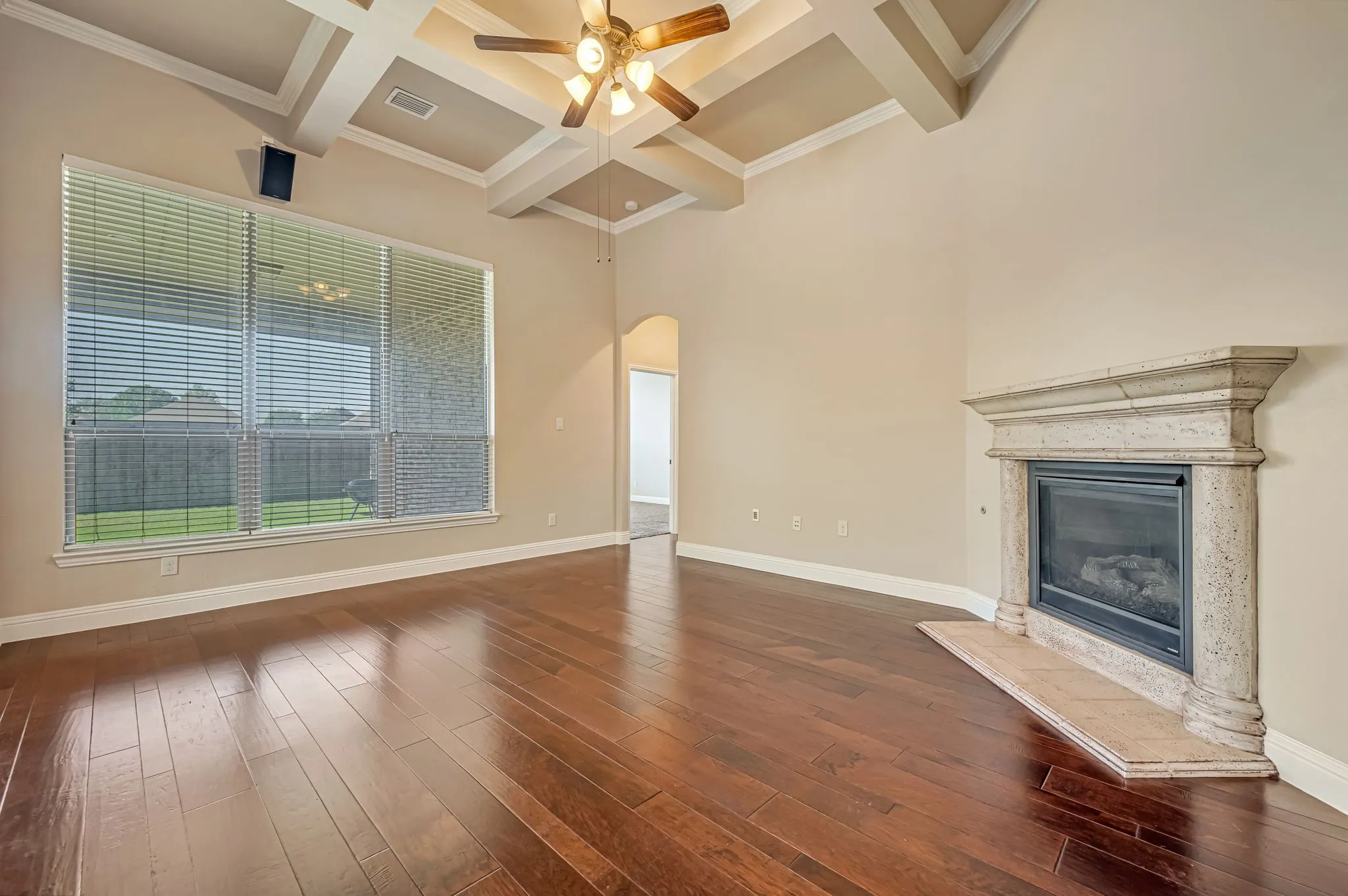 Single Family Residence For Sale in Kaufman County , 514 Madrone Trail, Forney, Texas 75126, 3 Bedroom, 2 Bathroom, 2 Garage spaces, 2,055 Sqft, built in 2012, mls#21404354, Real Estate Agent in Forney, Homes For Sale in Kaufman county, Homes For Sale in Forney, Realtor in Forney Texas, Real Estate Brokerage Independent Realty Texas, Luminita Cordes Realtor