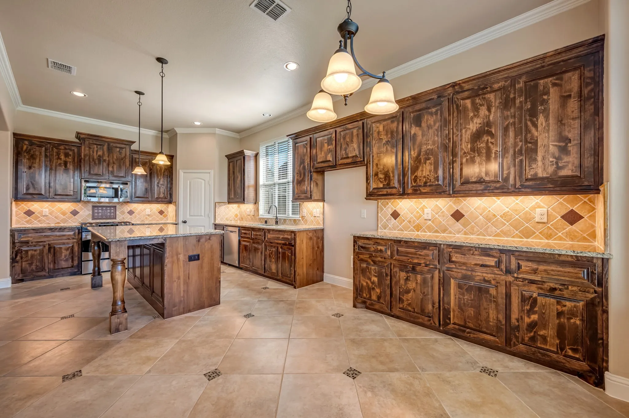 Single Family Residence For Sale in Kaufman County , 514 Madrone Trail, Forney, Texas 75126, 3 Bedroom, 2 Bathroom, 2 Garage spaces, 2,055 Sqft, built in 2012, mls#21404354, Real Estate Agent in Forney, Homes For Sale in Kaufman county, Homes For Sale in Forney, Realtor in Forney Texas, Real Estate Brokerage Independent Realty Texas, Luminita Cordes Realtor