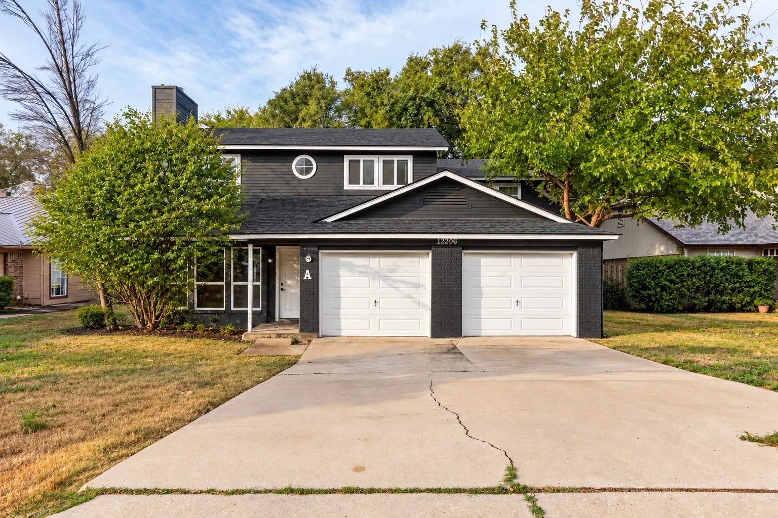 Single Family Residence For Sale in Travis County , 12206 Tyson Cove A, Austin, Texas 78758, 2 Bedroom, 3 Bathroom, 2 Garage spaces, 1,507 Sqft, built in 1984, mls#21399510, Real Estate Agent in Austin, Homes For Sale in Travis county, Homes For Sale in Austin, Realtor in Austin Texas, Real Estate Brokerage Independent Realty Texas, Luminita Cordes Realtor