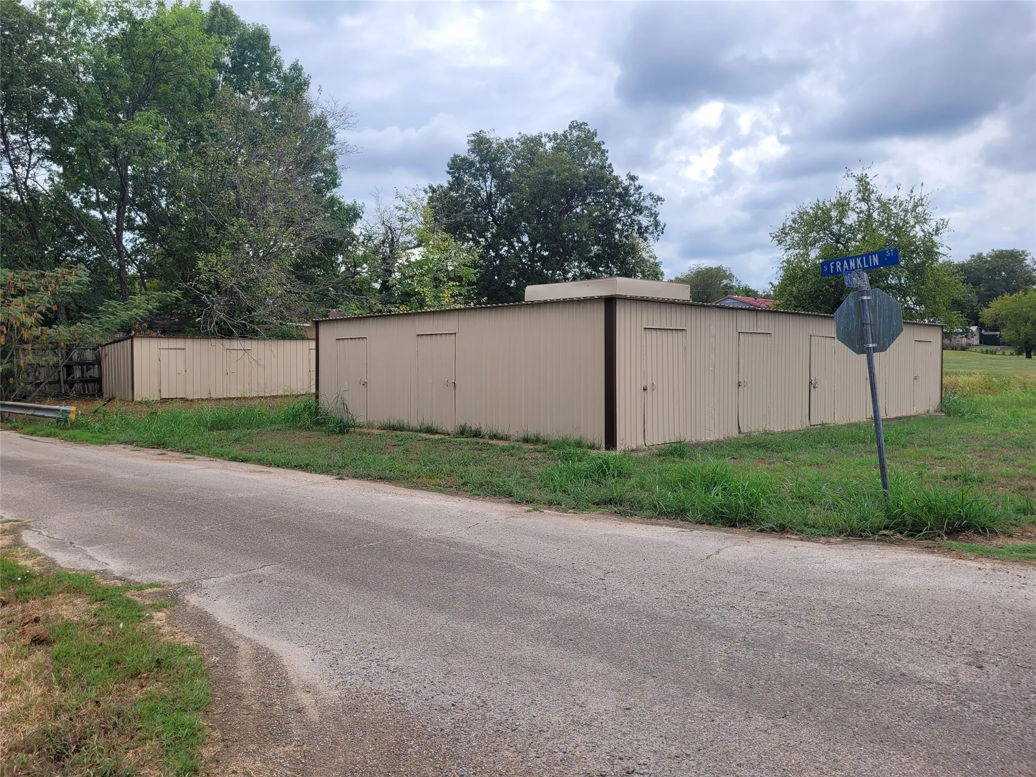 Warehouse For Sale in Red River (TX) County , TBD W CHURCH, Clarksville, Texas 75436, 0, 0, Garage spaces, 0 Sqft, built in 1977, mls#21404408, Real Estate Agent in Clarksville, Homes For Sale in Red River (TX) county, Homes For Sale in Clarksville, Realtor in Clarksville Texas, Real Estate Brokerage Independent Realty Texas, Luminita Cordes Realtor