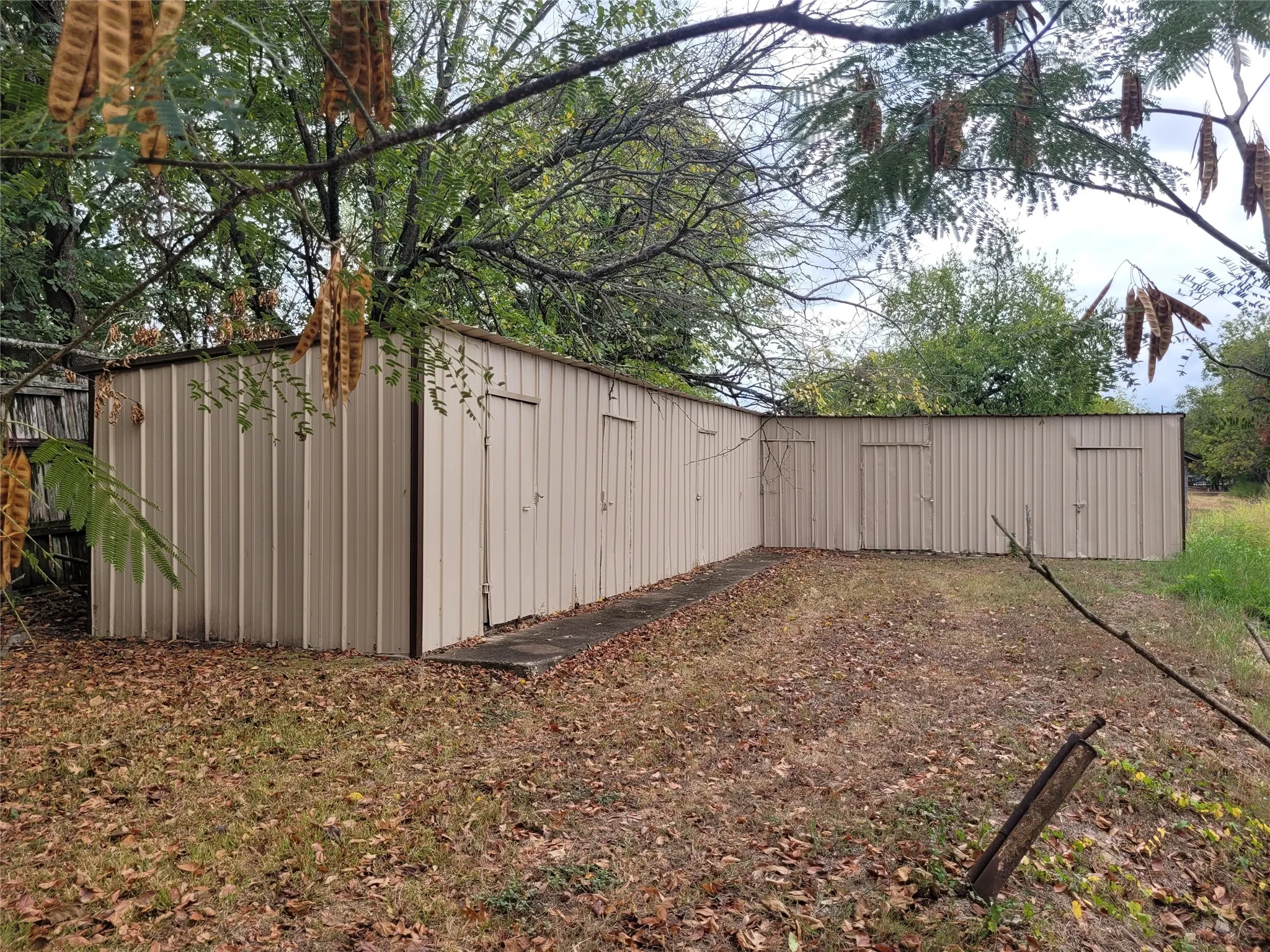 Warehouse For Sale in Red River (TX) County , TBD W CHURCH, Clarksville, Texas 75436, 0, 0, Garage spaces, 0 Sqft, built in 1977, mls#21404408, Real Estate Agent in Clarksville, Homes For Sale in Red River (TX) county, Homes For Sale in Clarksville, Realtor in Clarksville Texas, Real Estate Brokerage Independent Realty Texas, Luminita Cordes Realtor