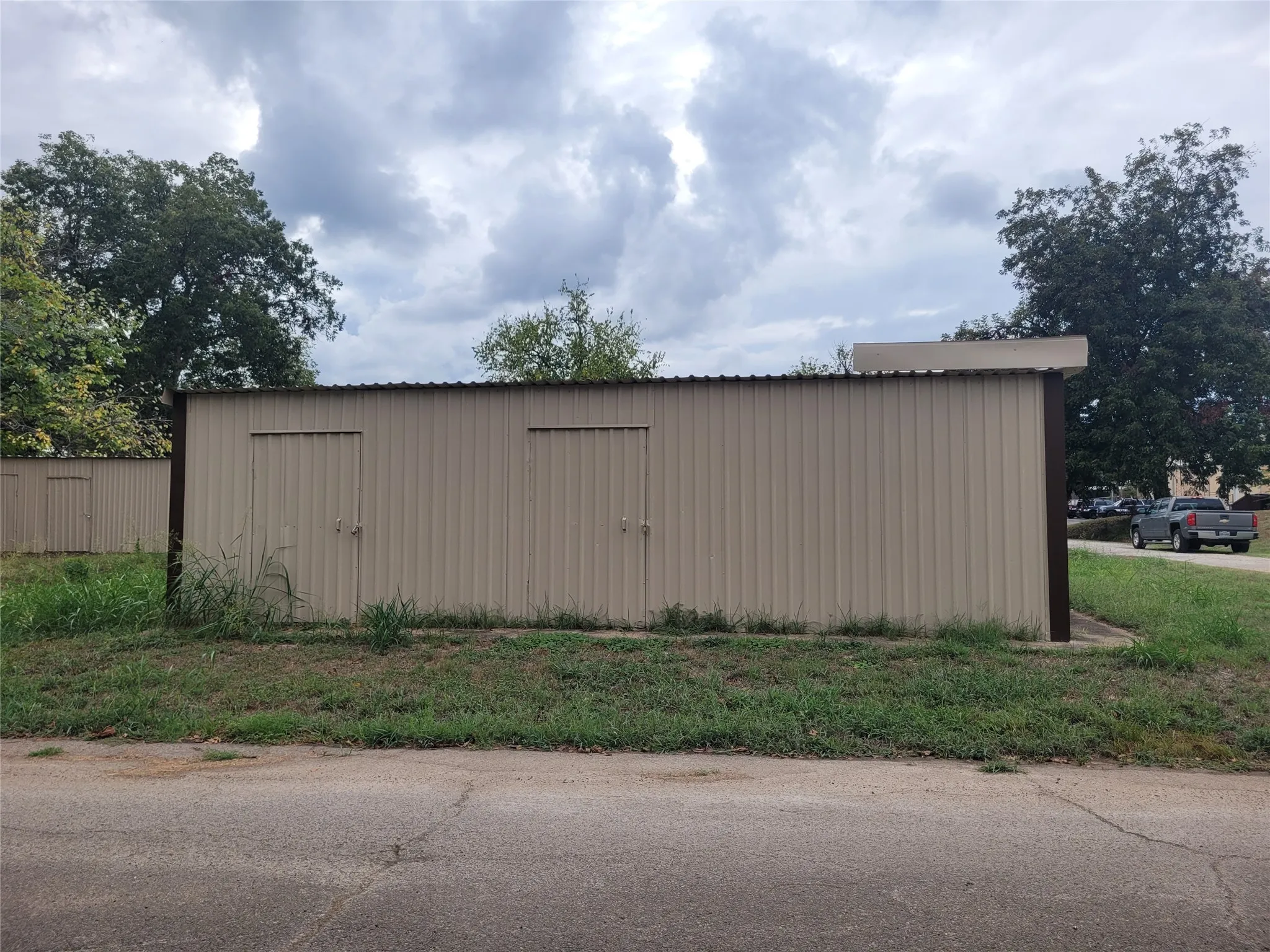 Warehouse For Sale in Red River (TX) County , TBD W CHURCH, Clarksville, Texas 75436, 0, 0, Garage spaces, 0 Sqft, built in 1977, mls#21404408, Real Estate Agent in Clarksville, Homes For Sale in Red River (TX) county, Homes For Sale in Clarksville, Realtor in Clarksville Texas, Real Estate Brokerage Independent Realty Texas, Luminita Cordes Realtor