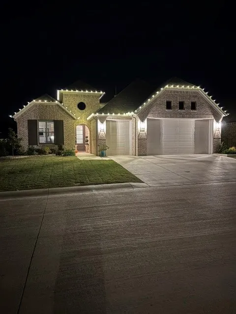 Single Family Residence For Sale in Denton County , 11104 Mica Lane, Denton, Texas 76207, 2 Bedroom, 3 Bathroom, 3 Garage spaces, 1,967 Sqft, built in 2024, mls#21399758, Real Estate Agent in Denton, Homes For Sale in Denton county, Homes For Sale in Denton, Realtor in Denton Texas, Real Estate Brokerage Independent Realty Texas, Luminita Cordes Realtor