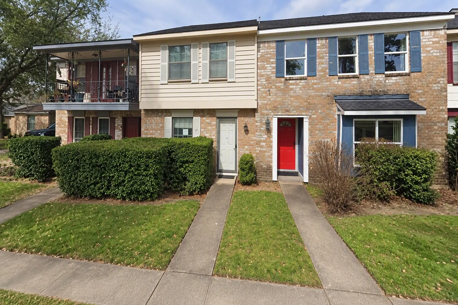 Townhouse For Sale in Harris County , 20325 Fieldtree Drive, Humble, Texas 77338, 2 Bedroom, 3 Bathroom, 2 Garage spaces, 1,482 Sqft, built in 1973, mls#21403460, Real Estate Agent in Humble, Homes For Sale in Harris county, Homes For Sale in Humble, Realtor in Humble Texas, Real Estate Brokerage Independent Realty Texas, Luminita Cordes Realtor