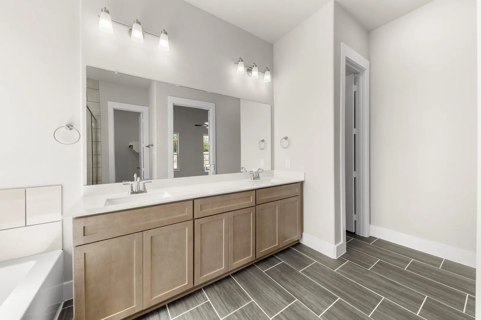 Single Family Residence For Rent in Collin County , 1429 Tipperary Drive, Celina, Texas 75009, 3 Bedroom, 2 Bathroom, 2 Garage spaces, 1,641 Sqft, built in 2025, mls#21402566, Real Estate Agent in Celina, Homes For Rent in Collin county, Homes For Rent in Celina, Realtor in Celina Texas, Real Estate Brokerage Independent Realty Texas, Luminita Cordes Realtor