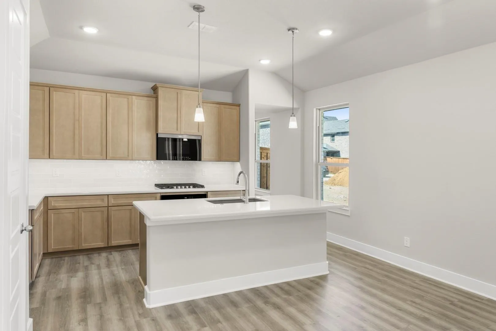 Single Family Residence For Rent in Collin County , 1429 Tipperary Drive, Celina, Texas 75009, 3 Bedroom, 2 Bathroom, 2 Garage spaces, 1,641 Sqft, built in 2025, mls#21402566, Real Estate Agent in Celina, Homes For Rent in Collin county, Homes For Rent in Celina, Realtor in Celina Texas, Real Estate Brokerage Independent Realty Texas, Luminita Cordes Realtor