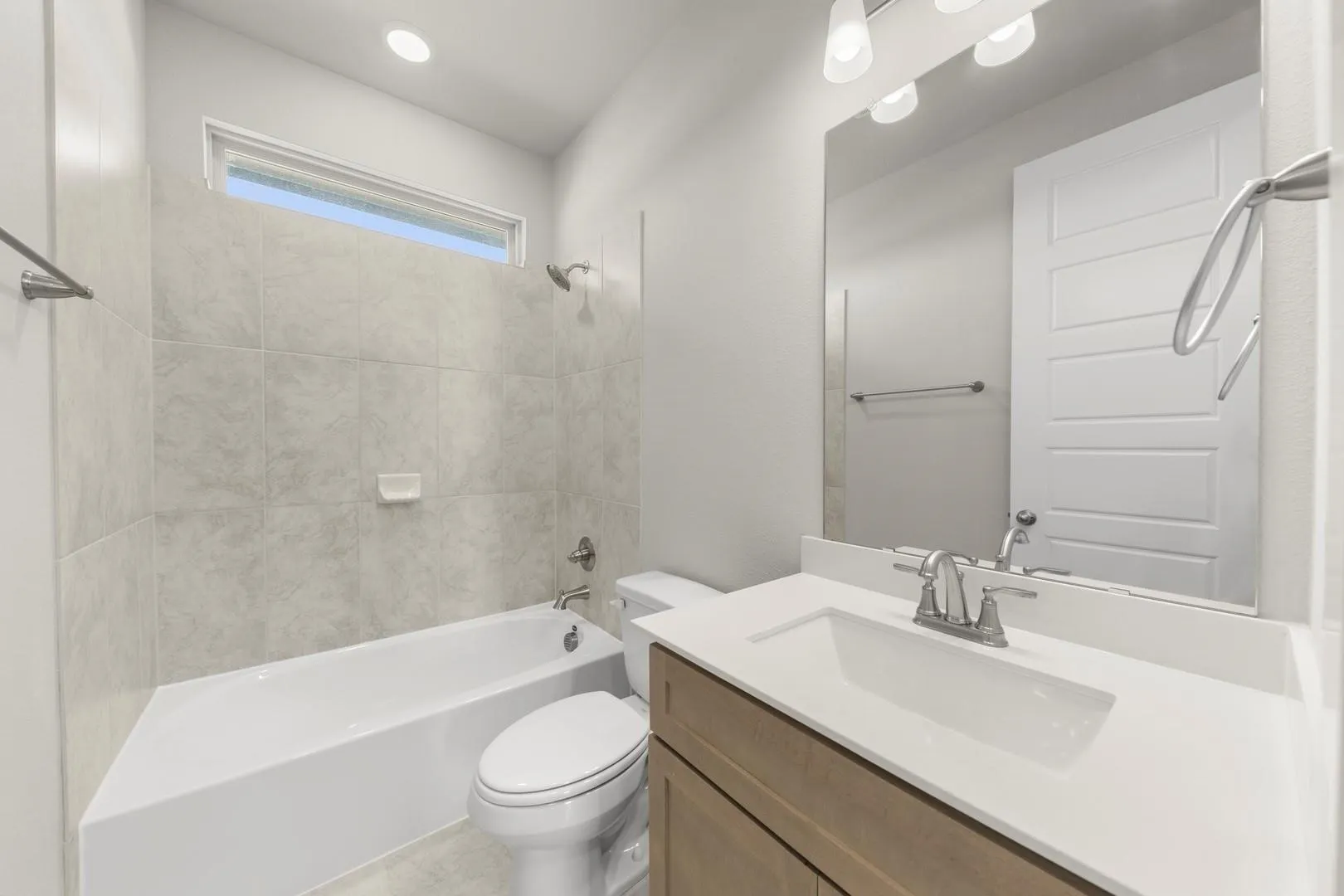 Single Family Residence For Rent in Collin County , 1429 Tipperary Drive, Celina, Texas 75009, 3 Bedroom, 2 Bathroom, 2 Garage spaces, 1,641 Sqft, built in 2025, mls#21402566, Real Estate Agent in Celina, Homes For Rent in Collin county, Homes For Rent in Celina, Realtor in Celina Texas, Real Estate Brokerage Independent Realty Texas, Luminita Cordes Realtor