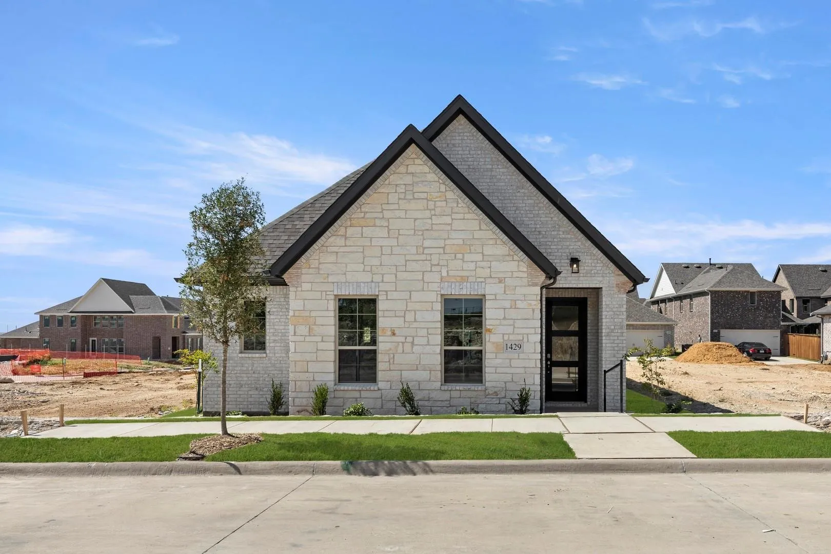 Single Family Residence For Rent in Collin County , 1429 Tipperary Drive, Celina, Texas 75009, 3 Bedroom, 2 Bathroom, 2 Garage spaces, 1,641 Sqft, built in 2025, mls#21402566, Real Estate Agent in Celina, Homes For Rent in Collin county, Homes For Rent in Celina, Realtor in Celina Texas, Real Estate Brokerage Independent Realty Texas, Luminita Cordes Realtor