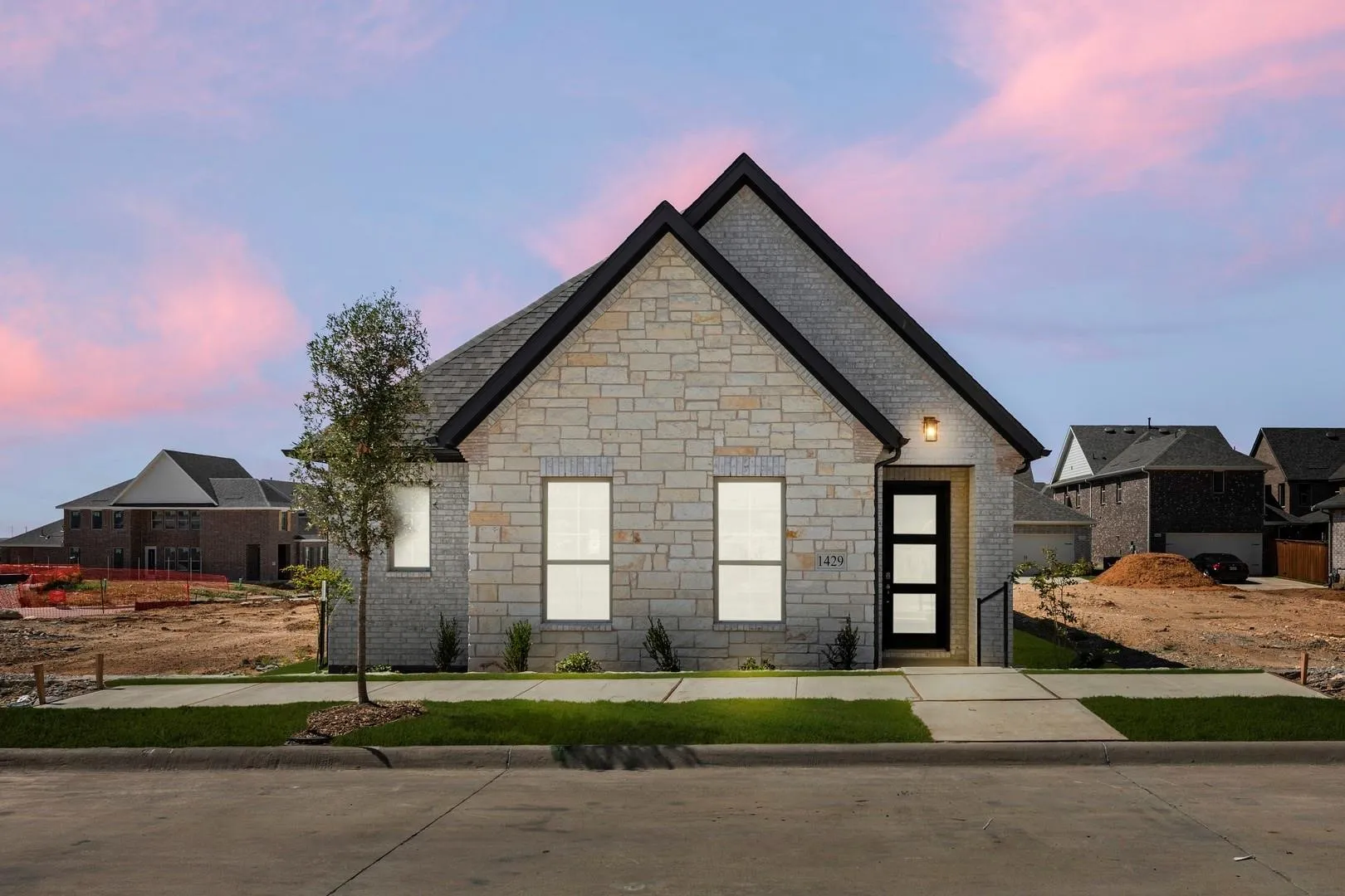 Single Family Residence For Rent in Collin County , 1429 Tipperary Drive, Celina, Texas 75009, 3 Bedroom, 2 Bathroom, 2 Garage spaces, 1,641 Sqft, built in 2025, mls#21402566, Real Estate Agent in Celina, Homes For Rent in Collin county, Homes For Rent in Celina, Realtor in Celina Texas, Real Estate Brokerage Independent Realty Texas, Luminita Cordes Realtor