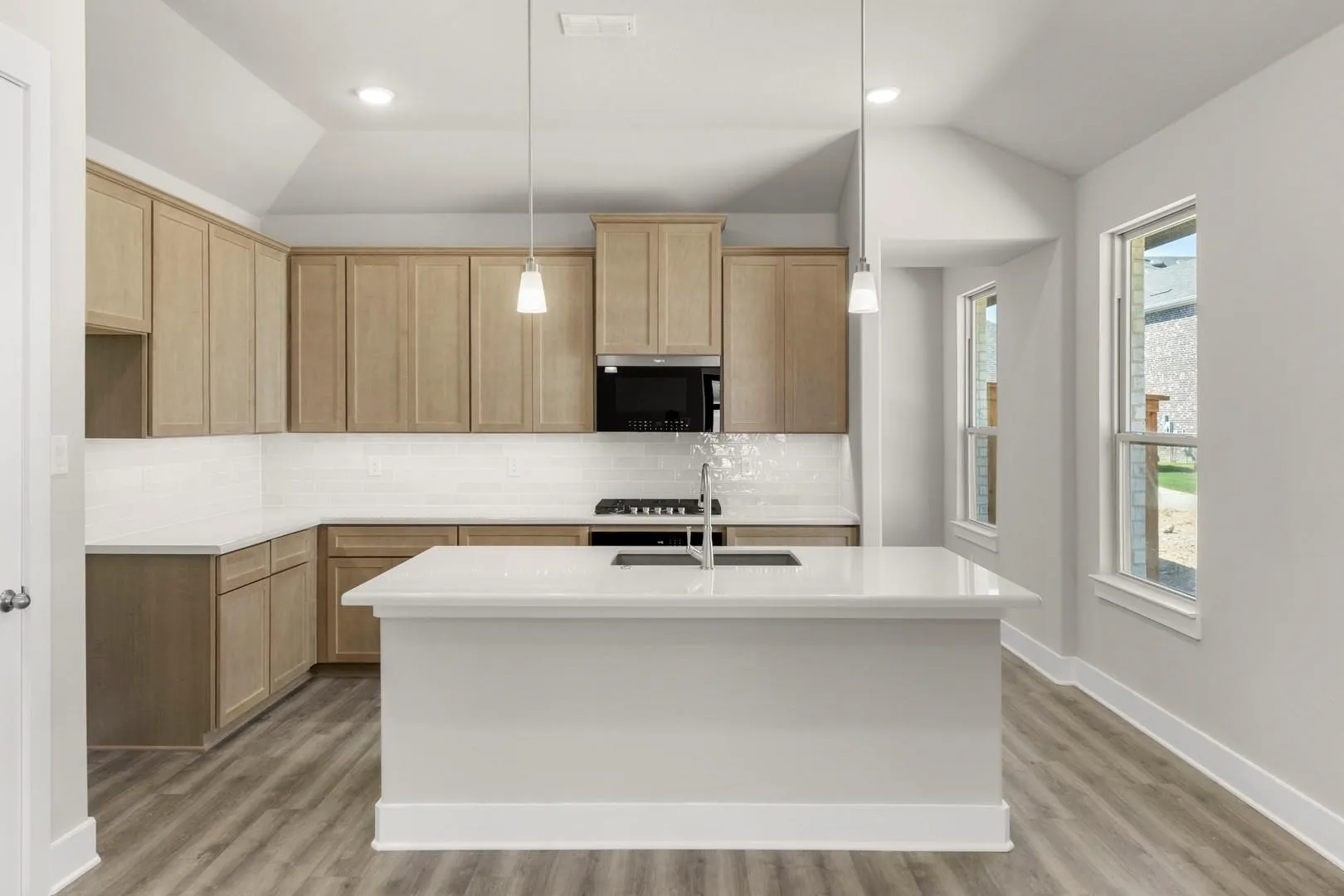 Single Family Residence For Rent in Collin County , 1429 Tipperary Drive, Celina, Texas 75009, 3 Bedroom, 2 Bathroom, 2 Garage spaces, 1,641 Sqft, built in 2025, mls#21402566, Real Estate Agent in Celina, Homes For Rent in Collin county, Homes For Rent in Celina, Realtor in Celina Texas, Real Estate Brokerage Independent Realty Texas, Luminita Cordes Realtor