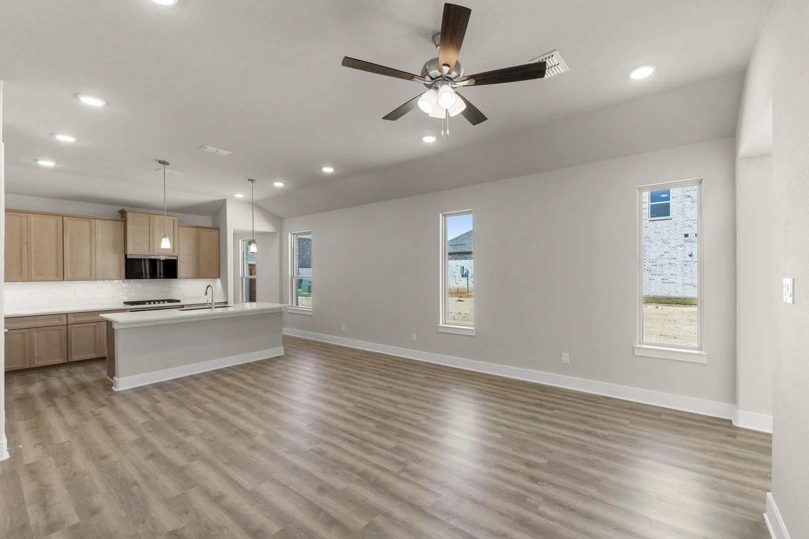 Single Family Residence For Rent in Collin County , 1429 Tipperary Drive, Celina, Texas 75009, 3 Bedroom, 2 Bathroom, 2 Garage spaces, 1,641 Sqft, built in 2025, mls#21402566, Real Estate Agent in Celina, Homes For Rent in Collin county, Homes For Rent in Celina, Realtor in Celina Texas, Real Estate Brokerage Independent Realty Texas, Luminita Cordes Realtor
