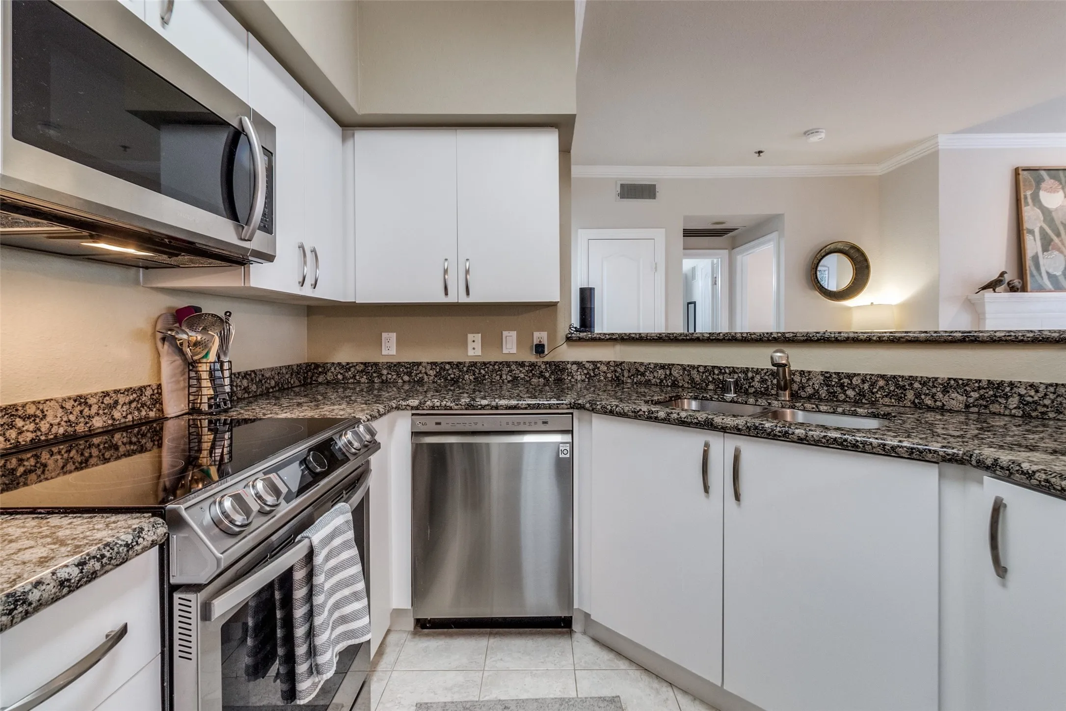 Lots of kitchen storage