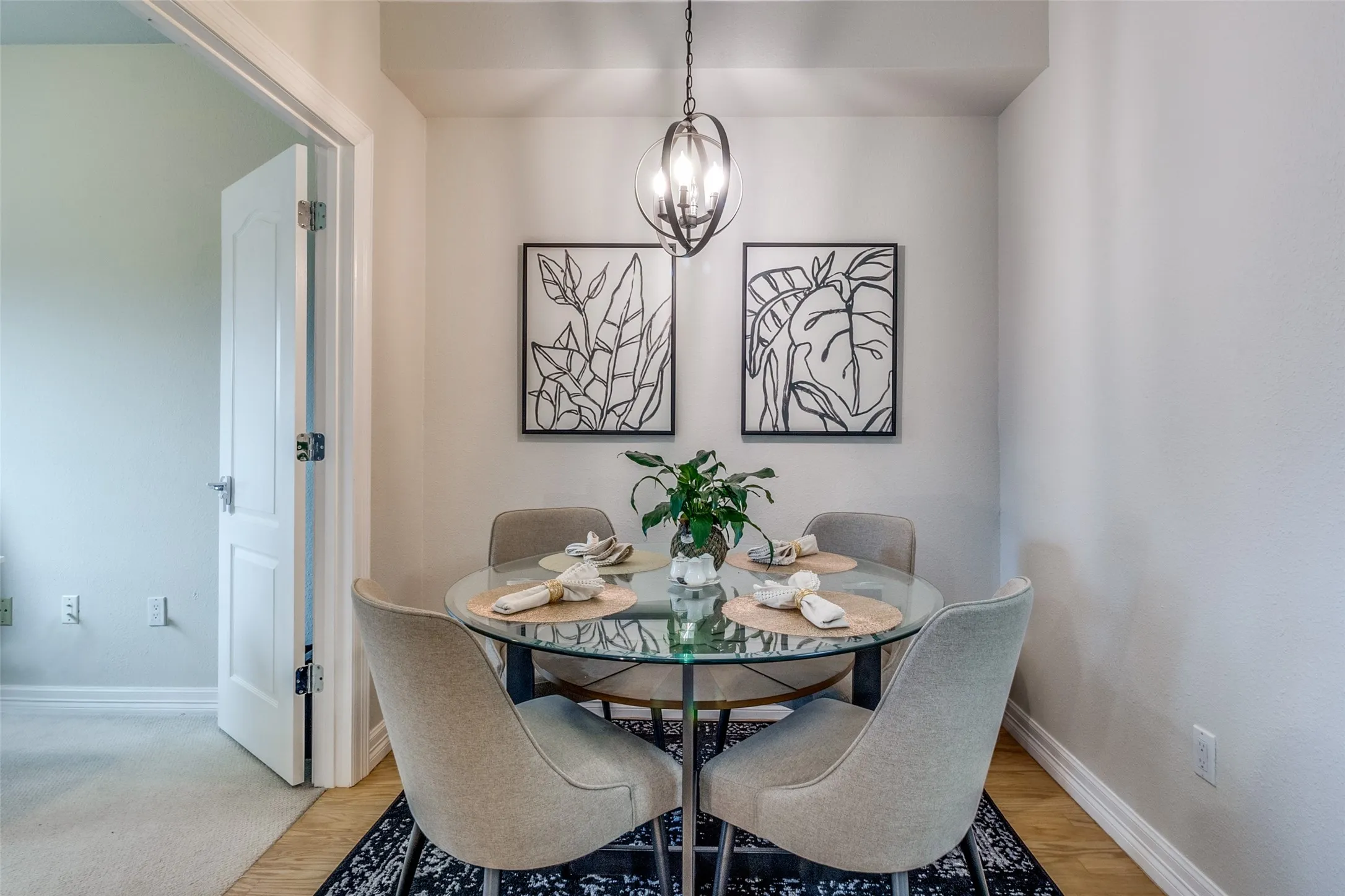 Charming & generous dining area