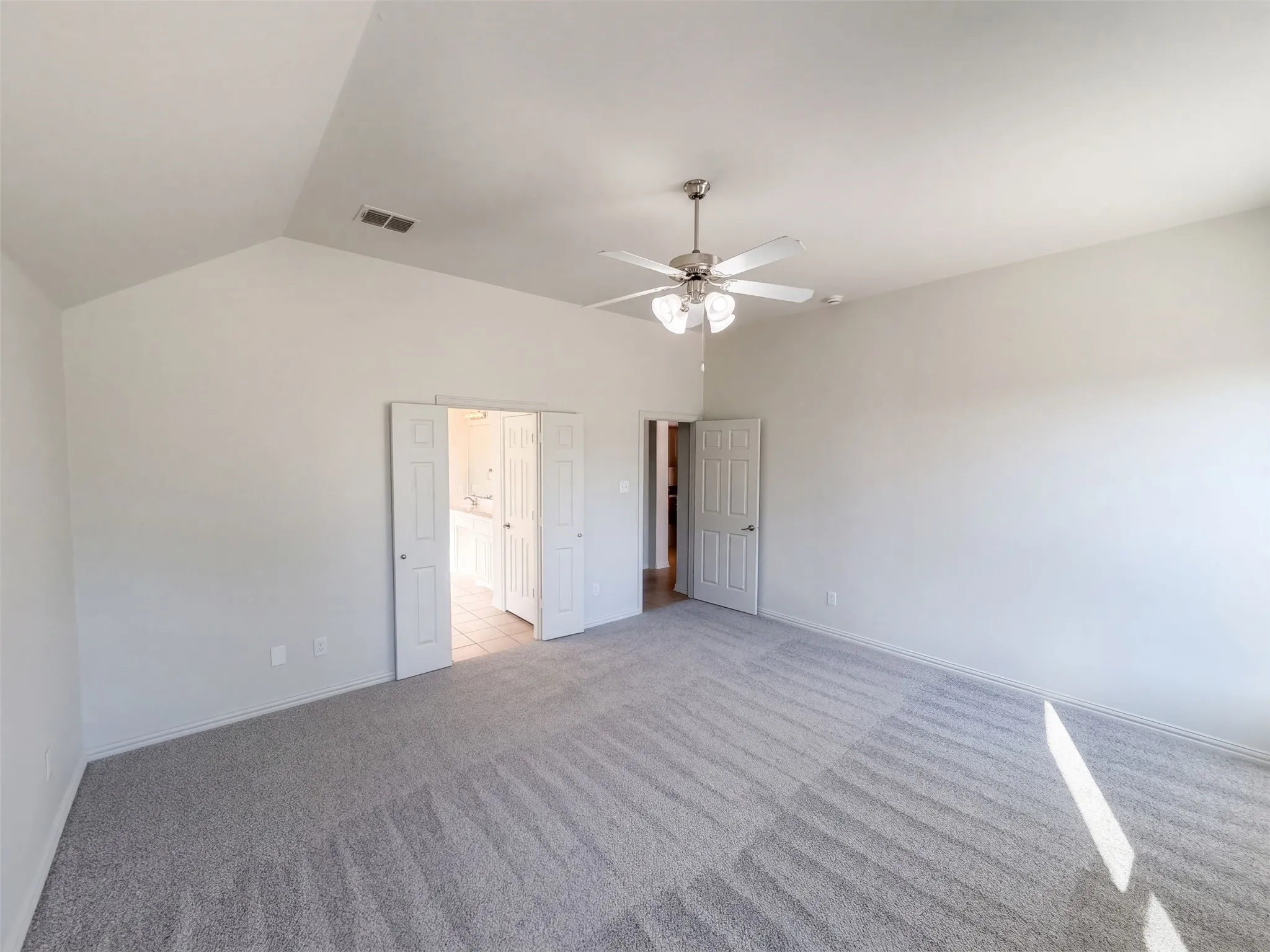 Single Family Residence For Sale in Denton County , 1617 Fallingwater Trail, Haslet, Texas 76177, 4 Bedroom, 3 Bathroom, 2 Garage spaces, 3,057 Sqft, built in 2009, mls#21404425, Real Estate Agent in Haslet, Homes For Sale in Denton county, Homes For Sale in Haslet, Realtor in Haslet Texas, Real Estate Brokerage Independent Realty Texas, Luminita Cordes Realtor