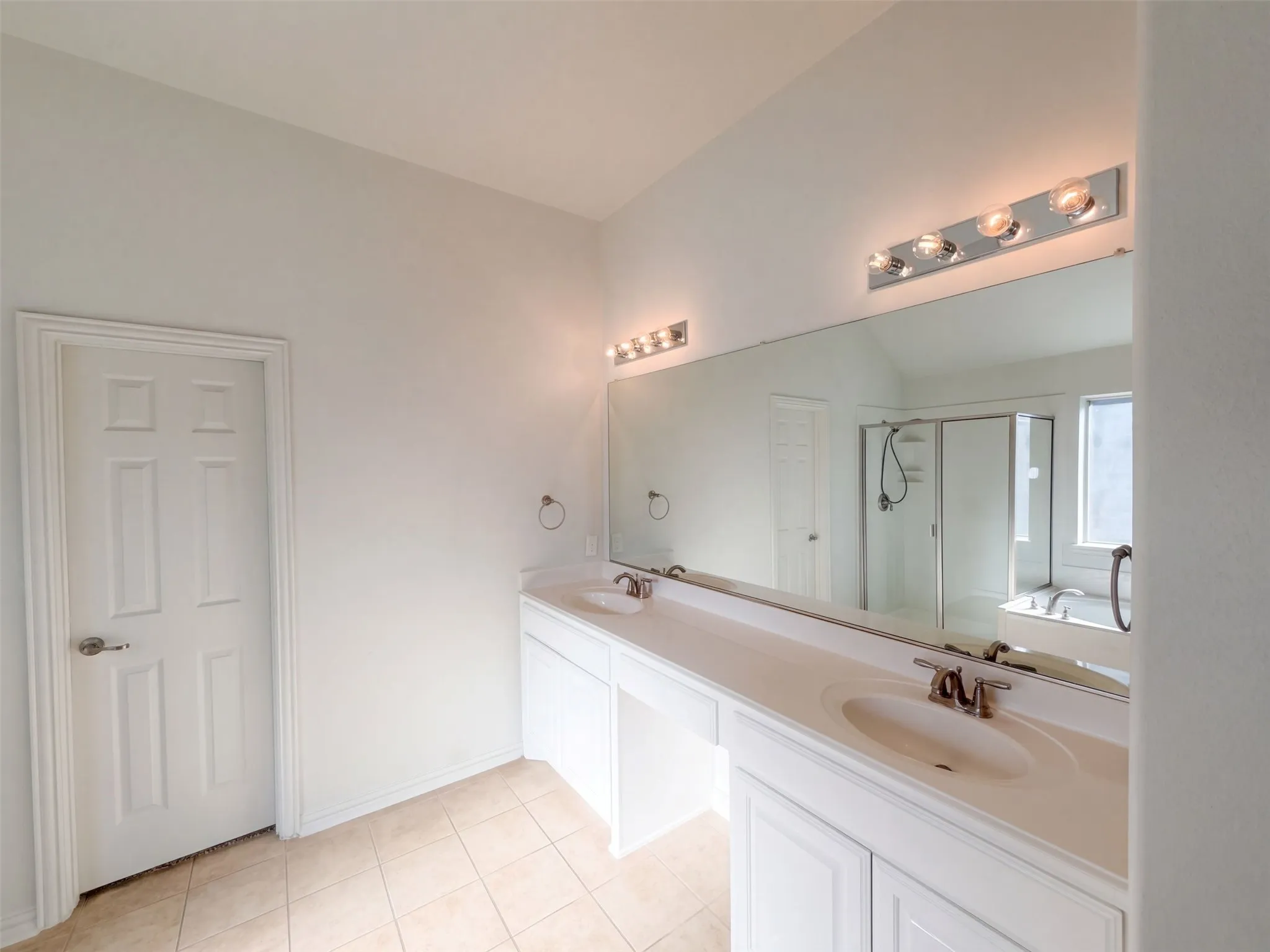Single Family Residence For Sale in Denton County , 1617 Fallingwater Trail, Haslet, Texas 76177, 4 Bedroom, 3 Bathroom, 2 Garage spaces, 3,057 Sqft, built in 2009, mls#21404425, Real Estate Agent in Haslet, Homes For Sale in Denton county, Homes For Sale in Haslet, Realtor in Haslet Texas, Real Estate Brokerage Independent Realty Texas, Luminita Cordes Realtor
