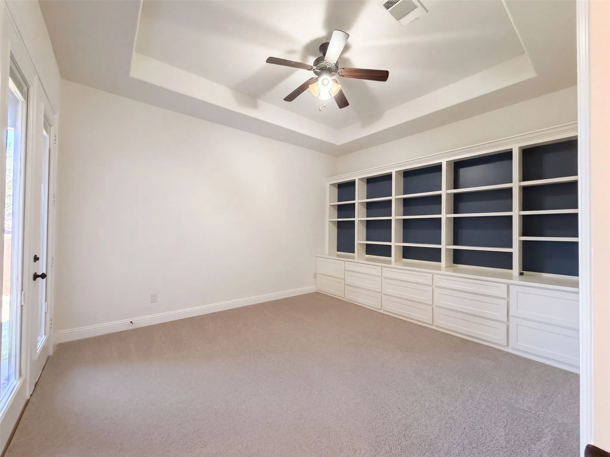 Single Family Residence For Sale in Collin County , 10832 Frost Place, Mc Kinney, Texas 75071, 4 Bedroom, 3 Bathroom, 2 Garage spaces, 3,429 Sqft, built in 2016, mls#21404428, Real Estate Agent in Mc Kinney, Homes For Sale in Collin county, Homes For Sale in Mc Kinney, Realtor in Mc Kinney Texas, Real Estate Brokerage Independent Realty Texas, Luminita Cordes Realtor