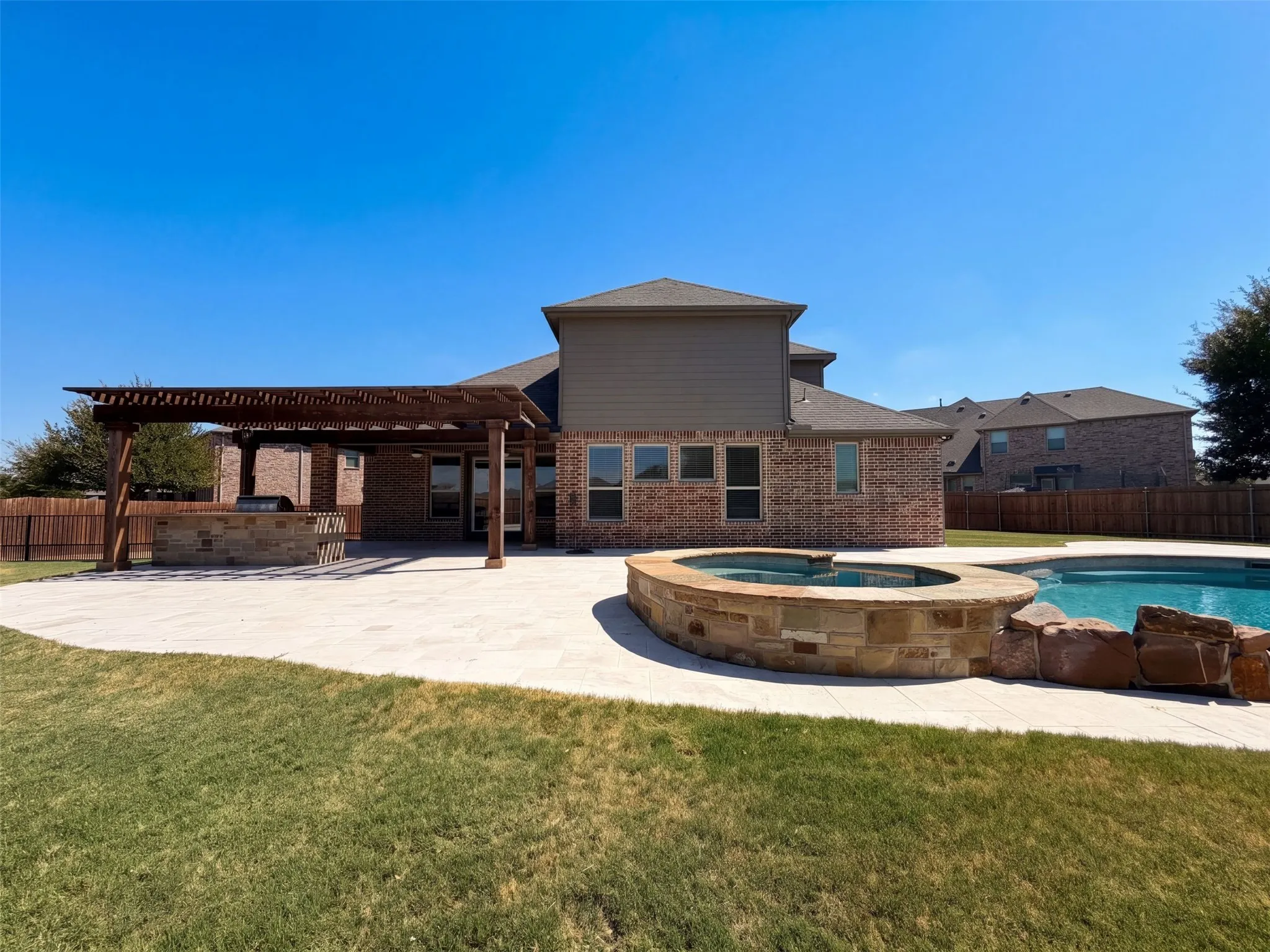 Single Family Residence For Sale in Collin County , 10832 Frost Place, Mc Kinney, Texas 75071, 4 Bedroom, 3 Bathroom, 2 Garage spaces, 3,429 Sqft, built in 2016, mls#21404428, Real Estate Agent in Mc Kinney, Homes For Sale in Collin county, Homes For Sale in Mc Kinney, Realtor in Mc Kinney Texas, Real Estate Brokerage Independent Realty Texas, Luminita Cordes Realtor