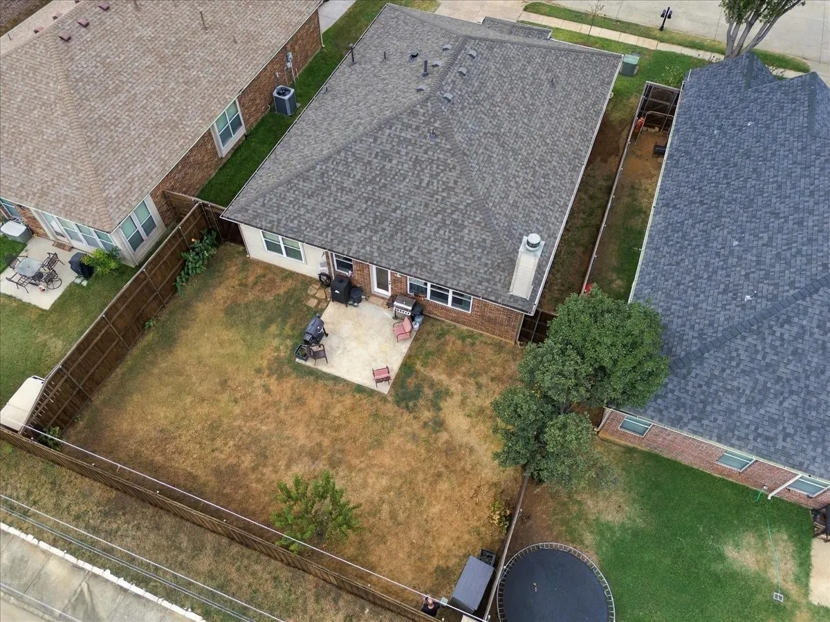 Single Family Residence For Sale in Denton County , 632 Montgomery Drive, Lake Dallas, Texas 75065, 3 Bedroom, 2 Bathroom, 2 Garage spaces, 1,716 Sqft, built in 2007, mls#21403186, Real Estate Agent in Lake Dallas, Homes For Sale in Denton county, Homes For Sale in Lake Dallas, Realtor in Lake Dallas Texas, Real Estate Brokerage Independent Realty Texas, Luminita Cordes Realtor