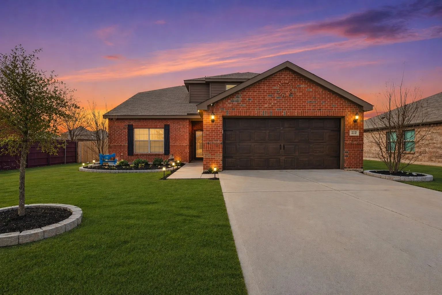 Single Family Residence For Sale in Wise County , 112 Saloon Cove E, Newark, Texas 76071, 4 Bedroom, 3 Bathroom, 2 Garage spaces, 2,153 Sqft, built in 2021, mls#21397813, Real Estate Agent in Newark, Homes For Sale in Wise county, Homes For Sale in Newark, Realtor in Newark Texas, Real Estate Brokerage Independent Realty Texas, Luminita Cordes Realtor