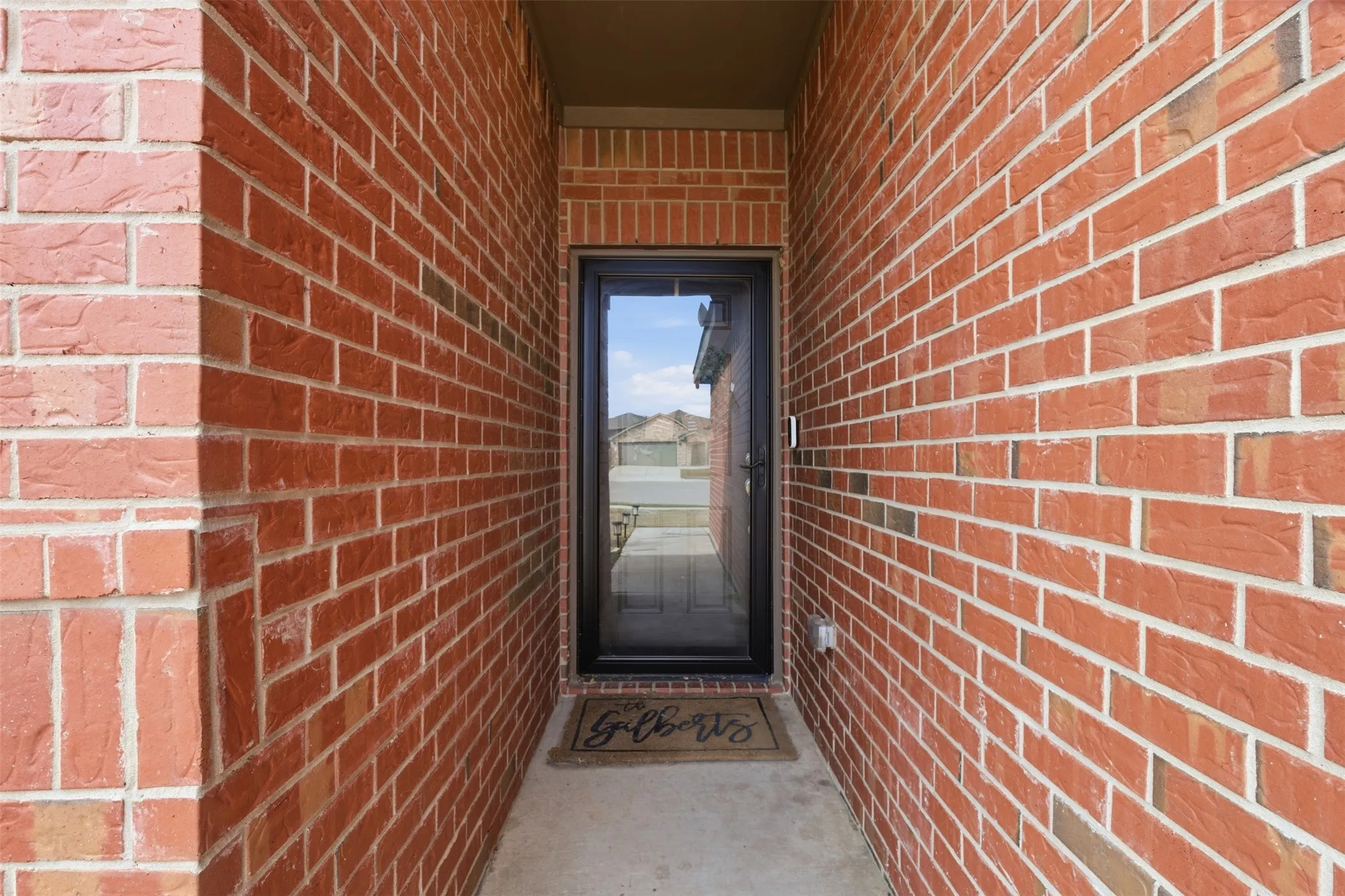 Single Family Residence For Sale in Wise County , 112 Saloon Cove E, Newark, Texas 76071, 4 Bedroom, 3 Bathroom, 2 Garage spaces, 2,153 Sqft, built in 2021, mls#21397813, Real Estate Agent in Newark, Homes For Sale in Wise county, Homes For Sale in Newark, Realtor in Newark Texas, Real Estate Brokerage Independent Realty Texas, Luminita Cordes Realtor