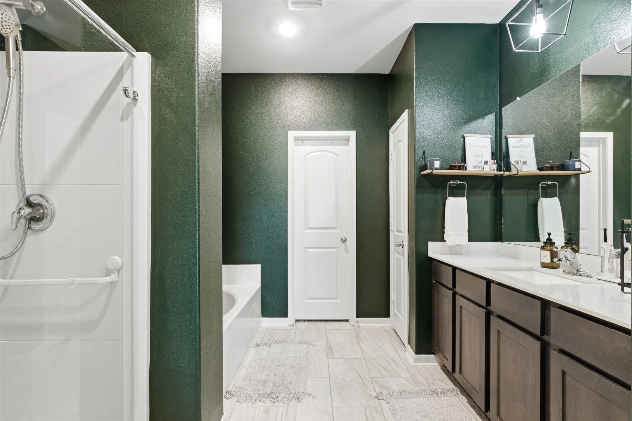 Single Family Residence For Sale in Wise County , 112 Saloon Cove E, Newark, Texas 76071, 4 Bedroom, 3 Bathroom, 2 Garage spaces, 2,153 Sqft, built in 2021, mls#21397813, Real Estate Agent in Newark, Homes For Sale in Wise county, Homes For Sale in Newark, Realtor in Newark Texas, Real Estate Brokerage Independent Realty Texas, Luminita Cordes Realtor